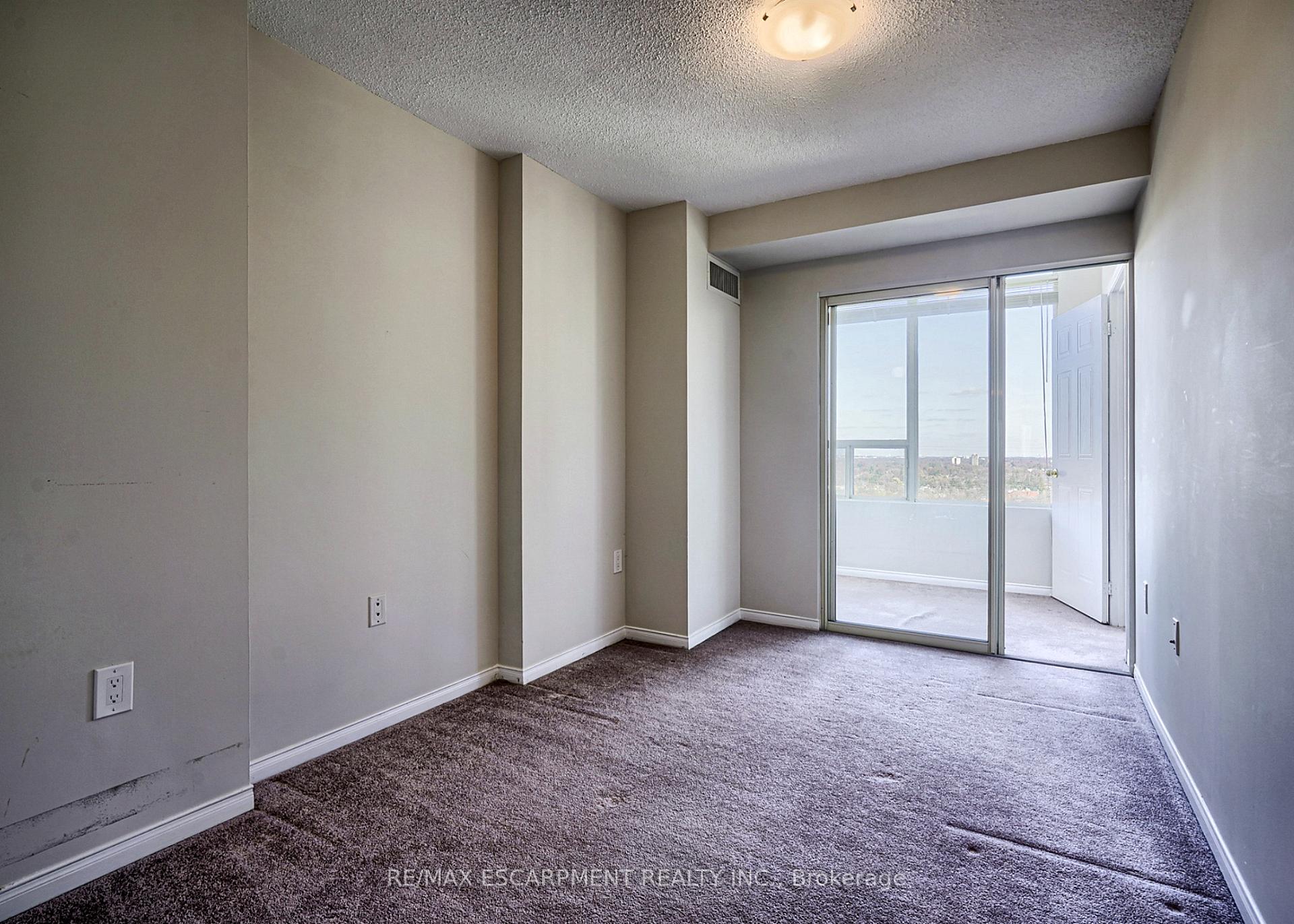 Photo 11 of Unit 2009, 1270 Maple Crossing Boulevard, Burlington, Brant — HOMEH