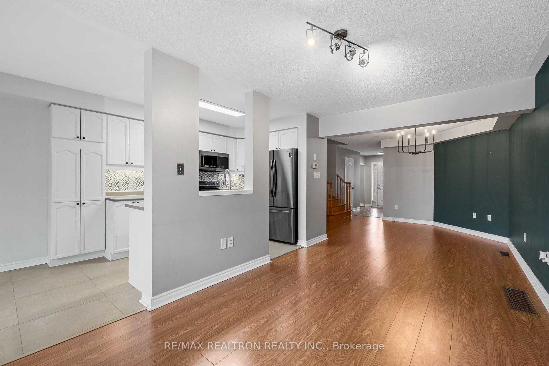 Photo 4 of 55 Atlantis Drive, Whitby, Blue Grass Meadows — HOMEH