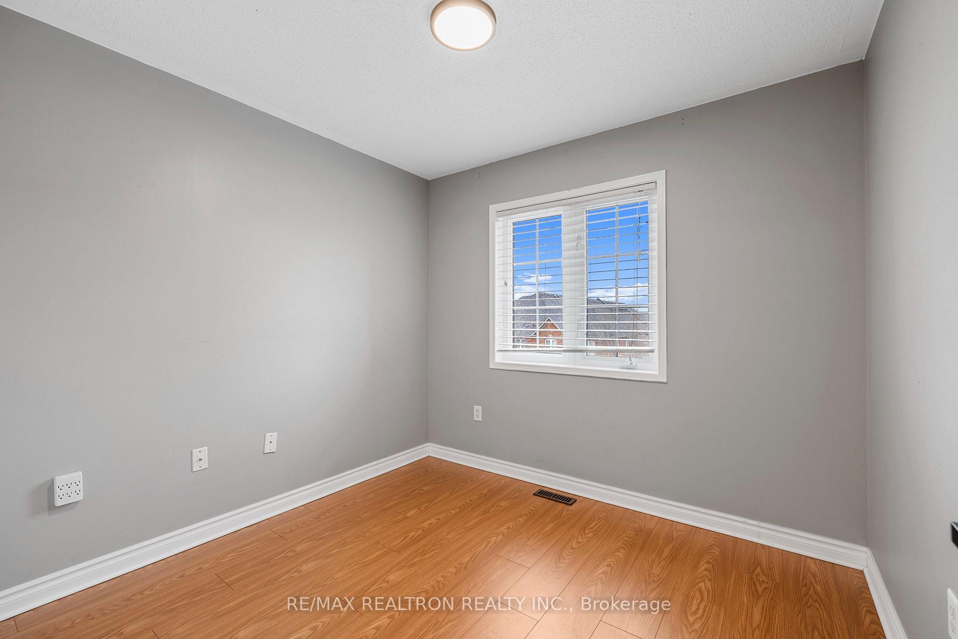 Photo 17 of 55 Atlantis Drive, Whitby, Blue Grass Meadows — HOMEH