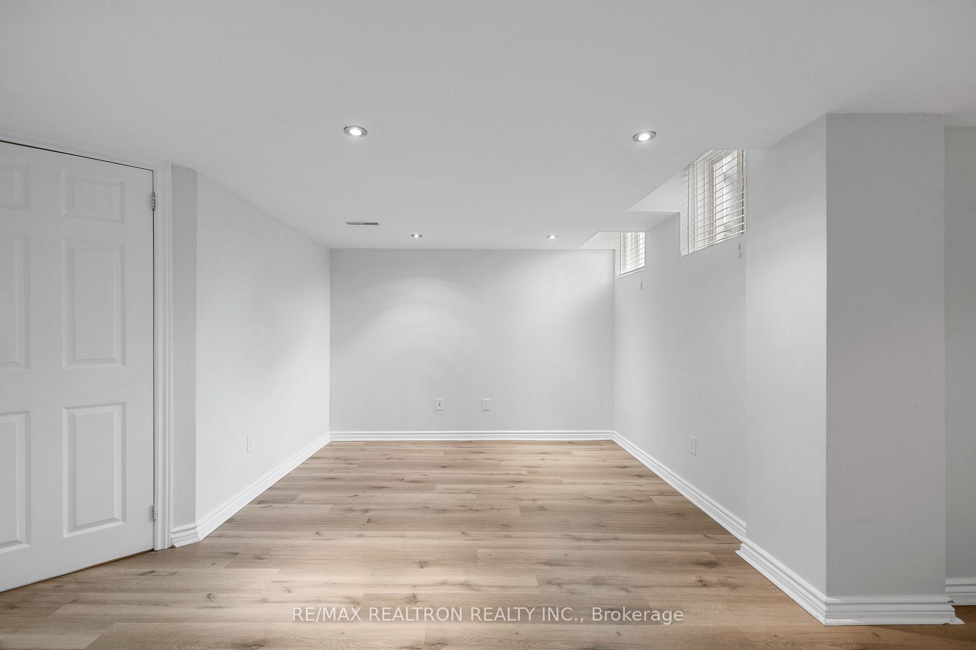 Photo 24 of 55 Atlantis Drive, Whitby, Blue Grass Meadows — HOMEH