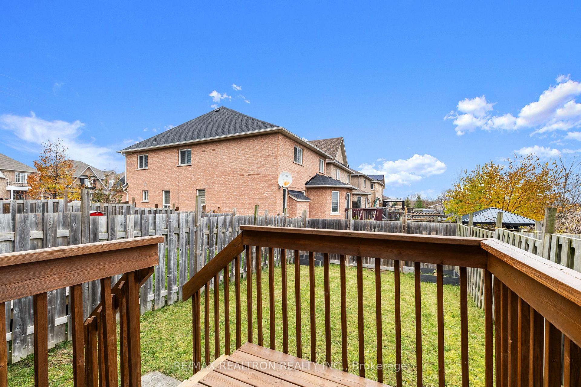 Photo 29 of 55 Atlantis Drive, Whitby, Blue Grass Meadows — HOMEH