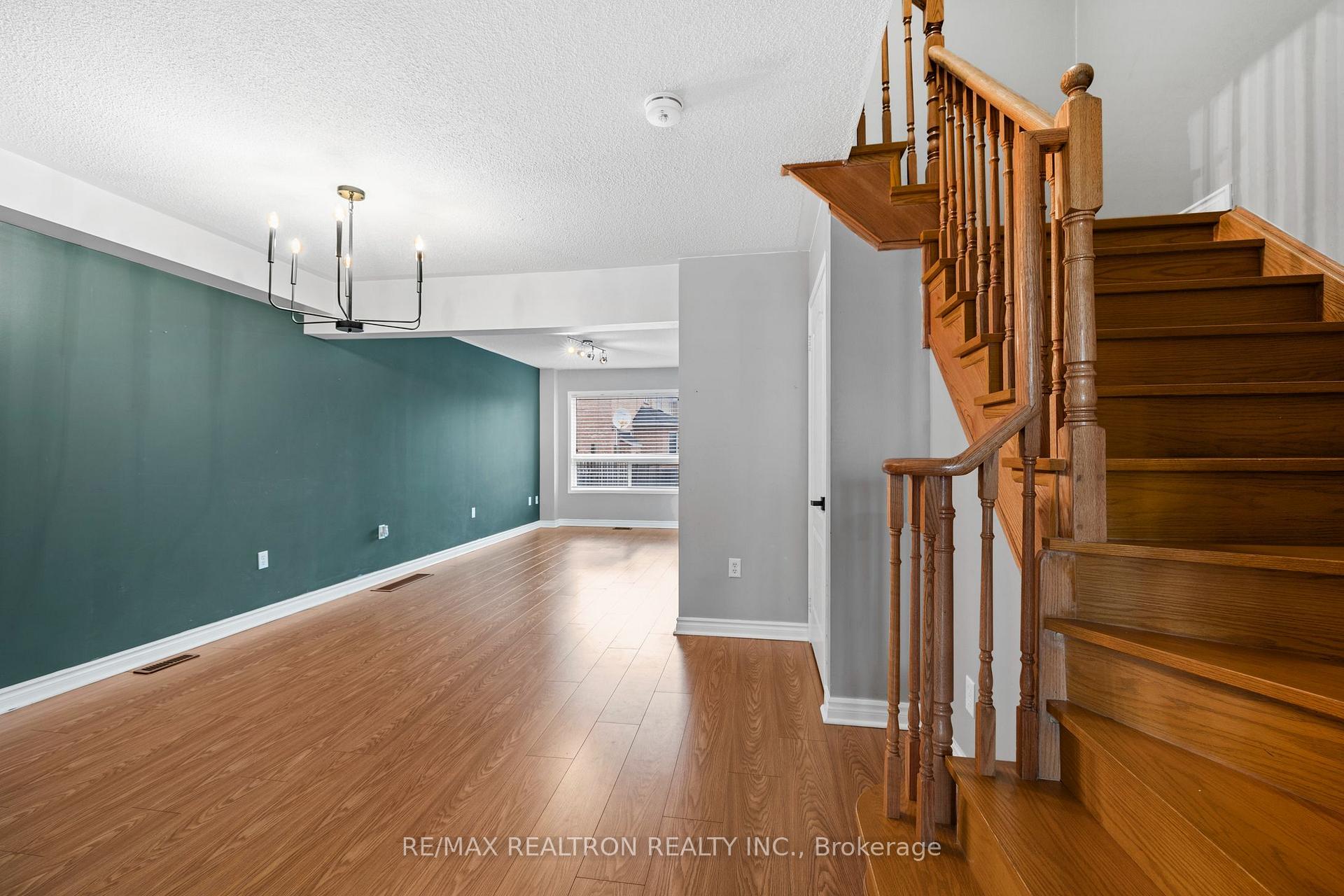 Photo 39 of 55 Atlantis Drive, Whitby, Blue Grass Meadows — HOMEH