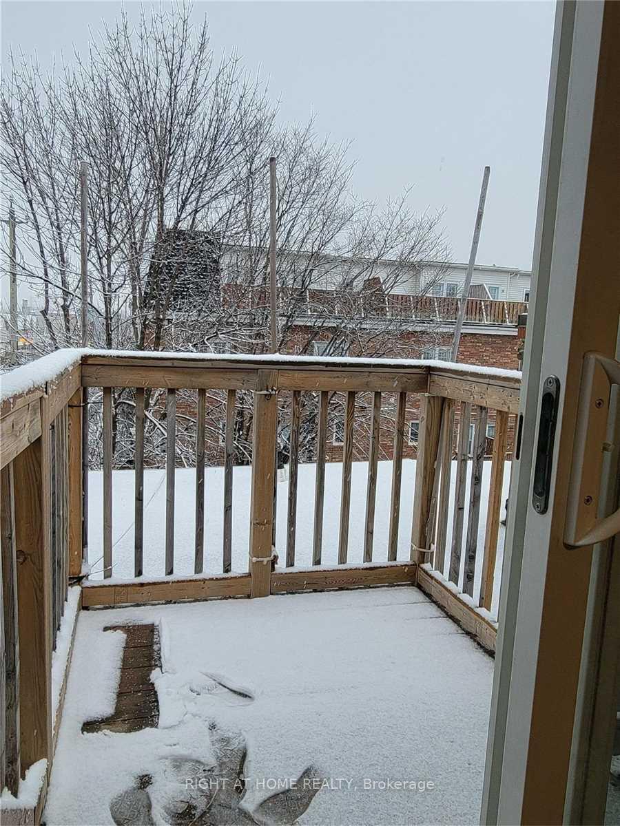 Photo 10 of Unit Unit A, 859 Gladstone Avenue, Toronto, Dovercourt-Wallace Emerson-Junction — HOMEH