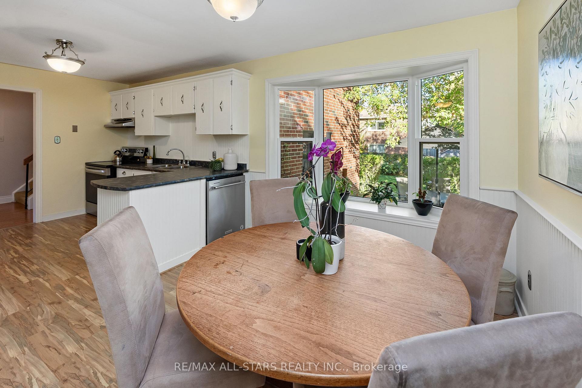 Photo 12 of 209 Malton Road, Newmarket, Bristol-London — HOMEH
