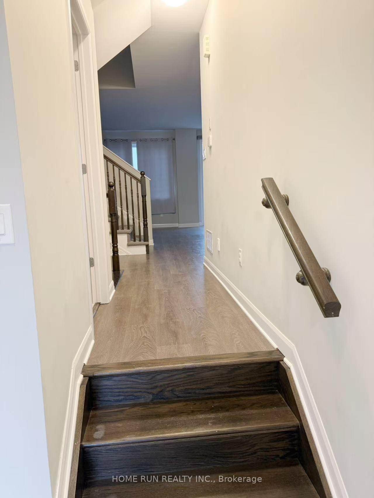 Photo 4 of 99 Natare Place, Ottawa, Kanata - Kanata Lakes/Heritage Hills — HOMEH