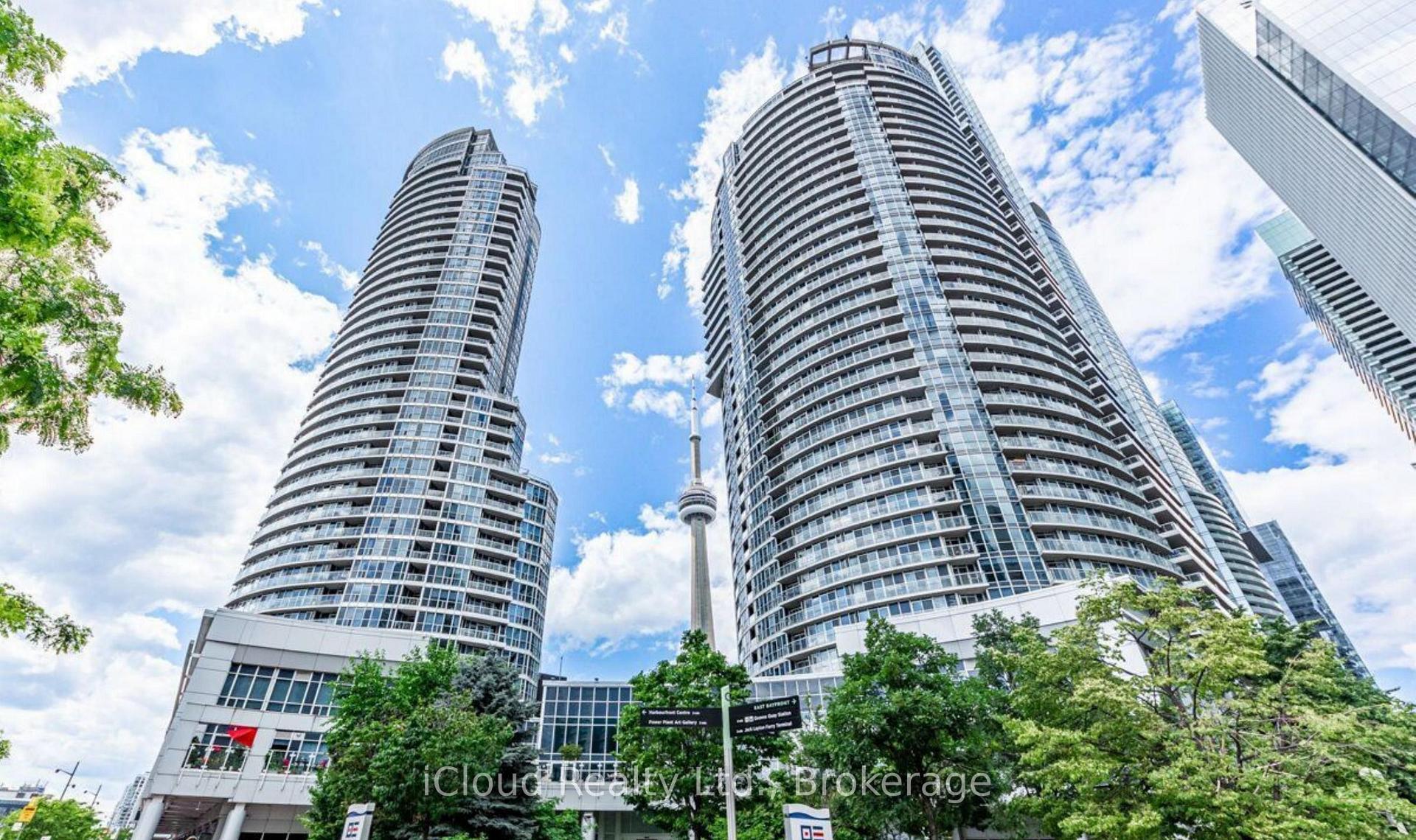 Photo of Unit 2501, 208 Queens Quay