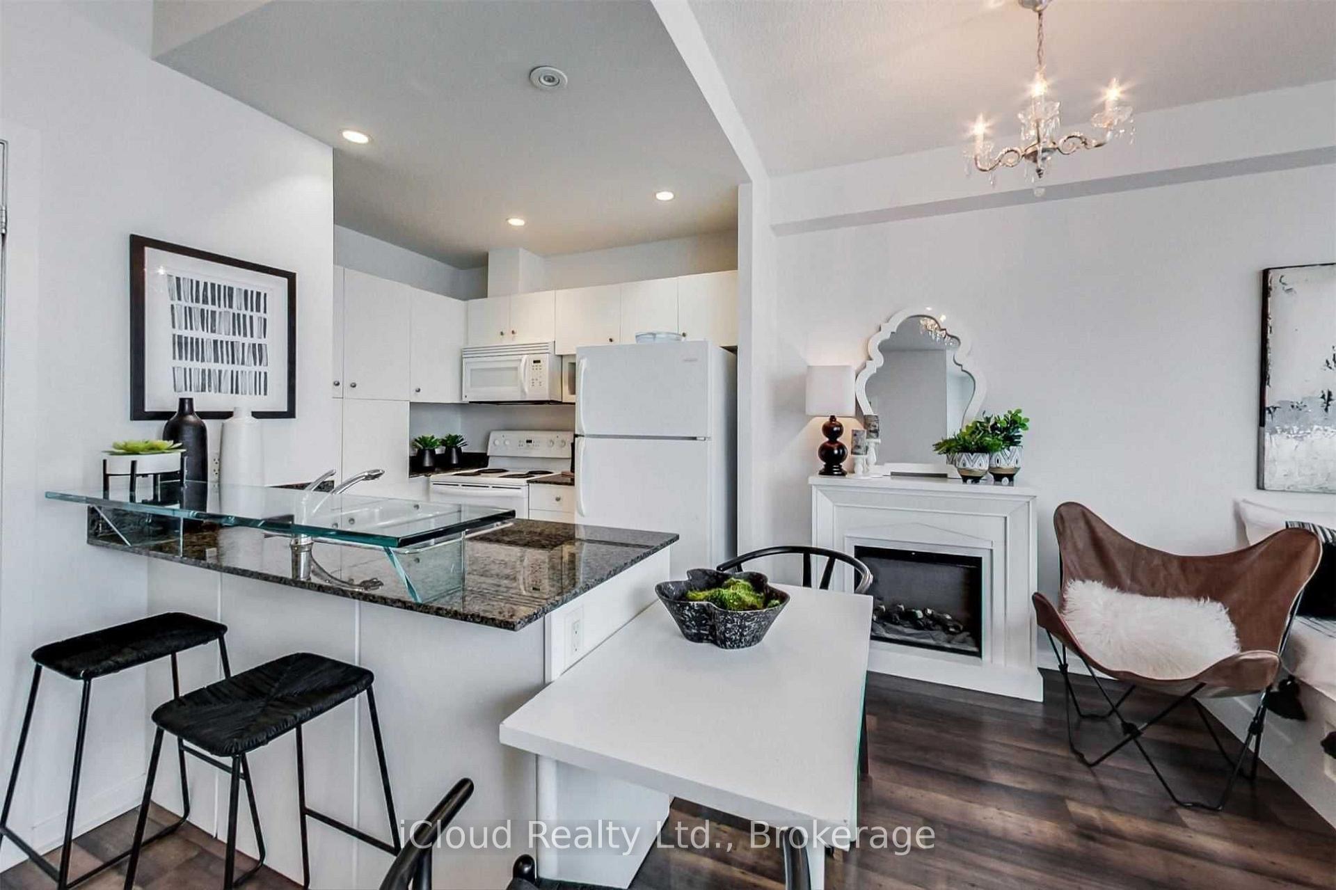 Photo 5 of Unit 2501, 208 Queens Quay, Toronto, Waterfront Communities — HOMEH