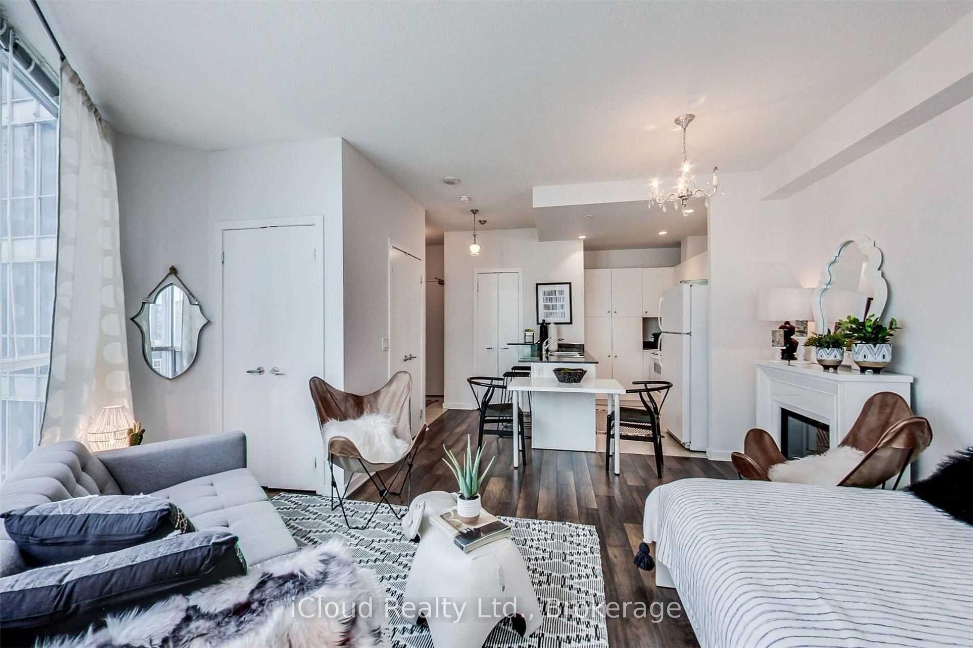 Photo 9 of Unit 2501, 208 Queens Quay, Toronto, Waterfront Communities — HOMEH