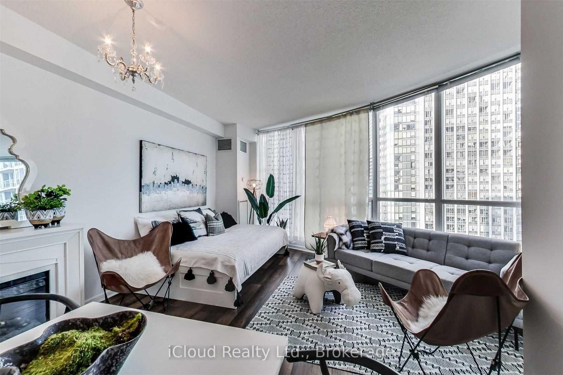 Photo 10 of Unit 2501, 208 Queens Quay, Toronto, Waterfront Communities — HOMEH