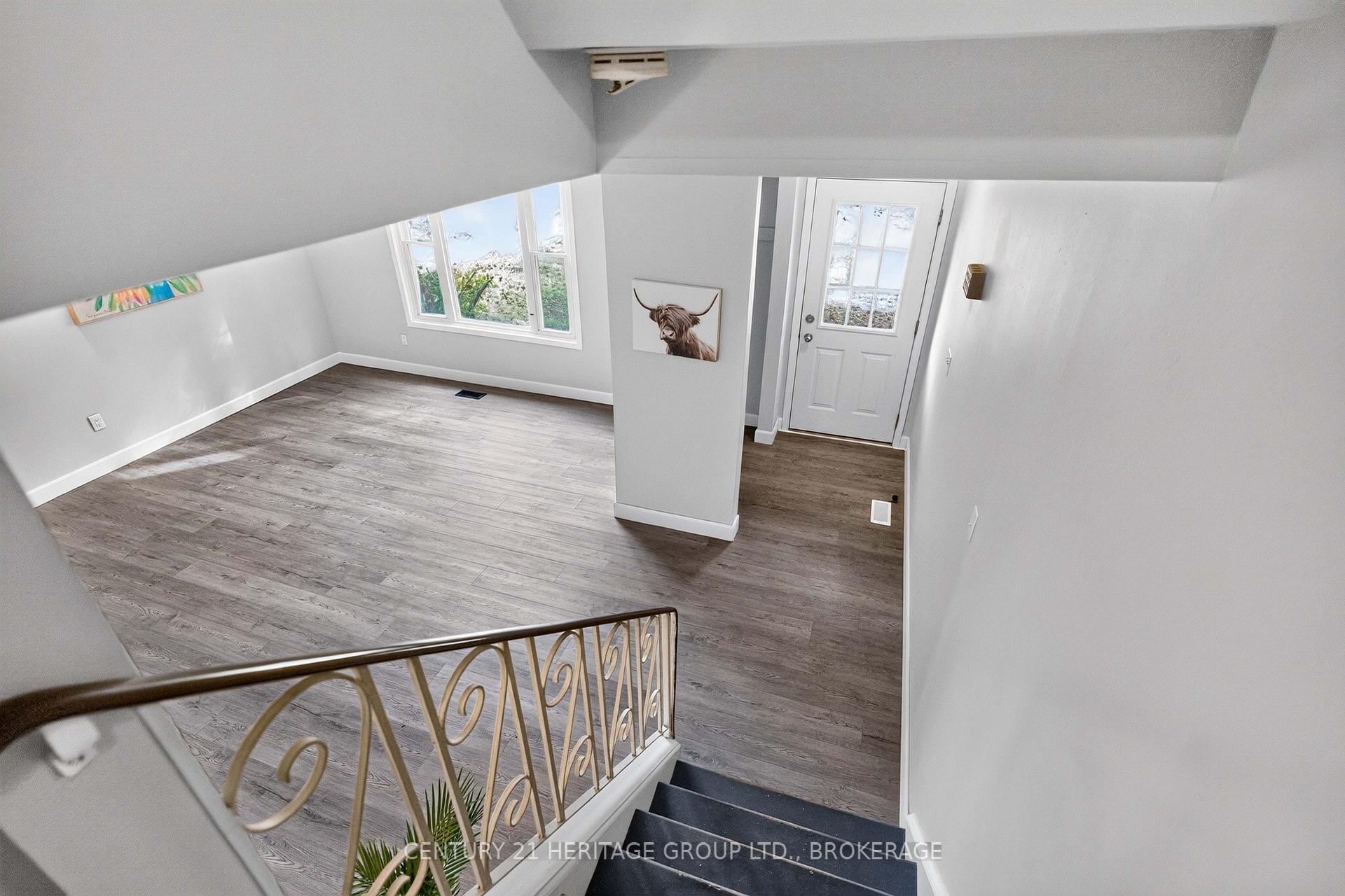 Photo 15 of 54 Woodstone Crescent, Kingston, Central City West — HOMEH