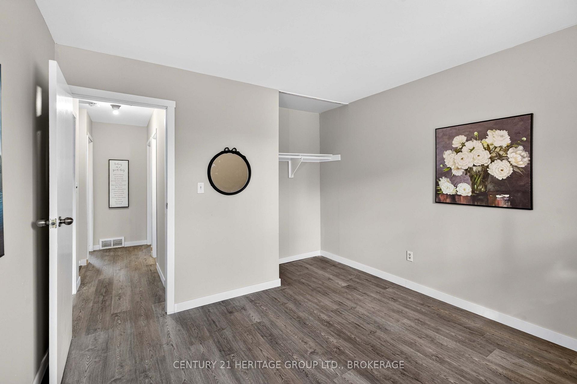 Photo 19 of 54 Woodstone Crescent, Kingston, Central City West — HOMEH
