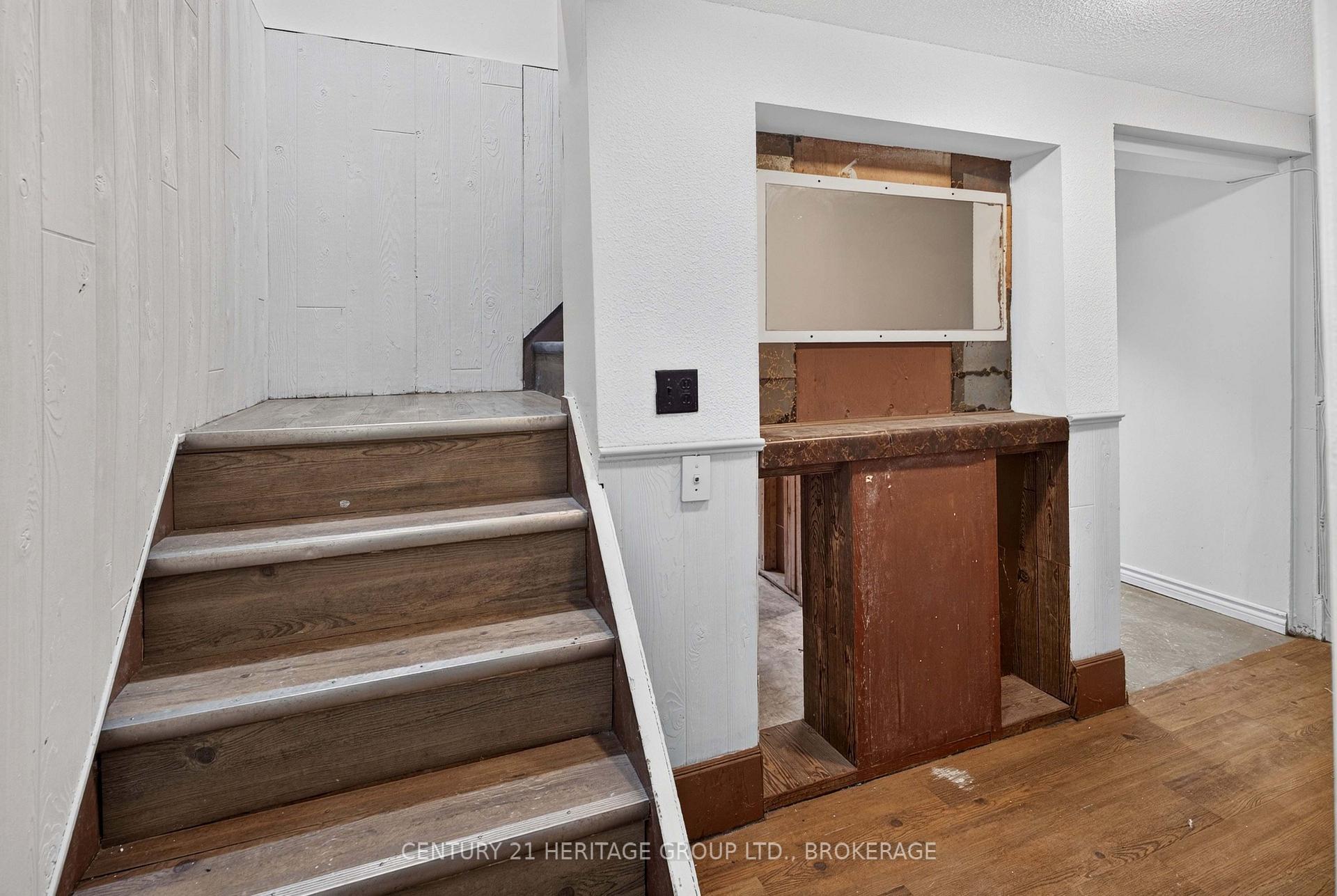 Photo 25 of 54 Woodstone Crescent, Kingston, Central City West — HOMEH