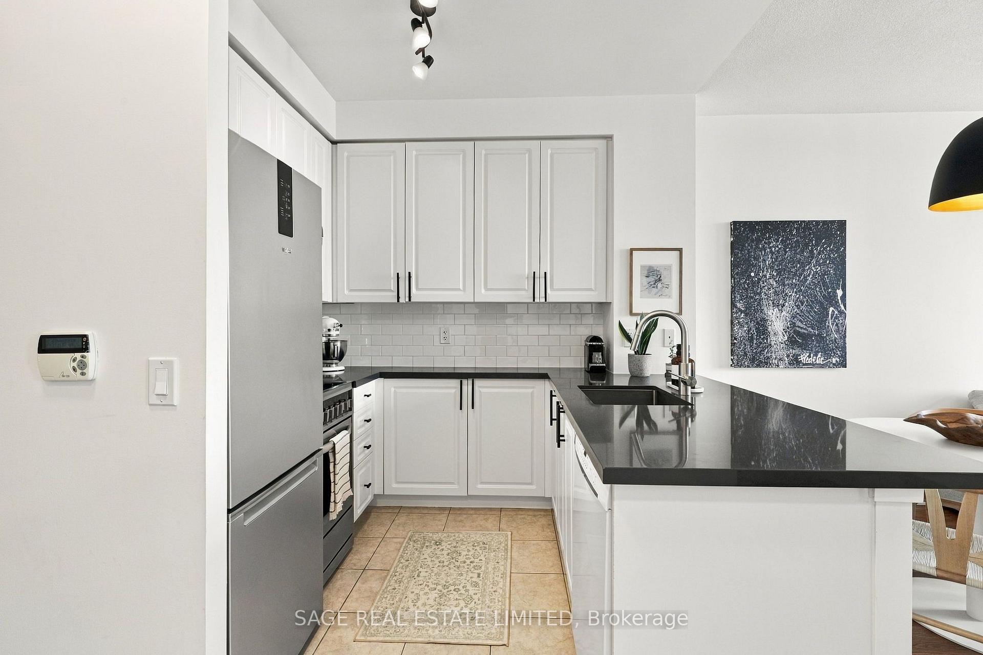 Photo 5 of Unit 2408, 50 Lynn Williams Street, Toronto, Niagara — HOMEH