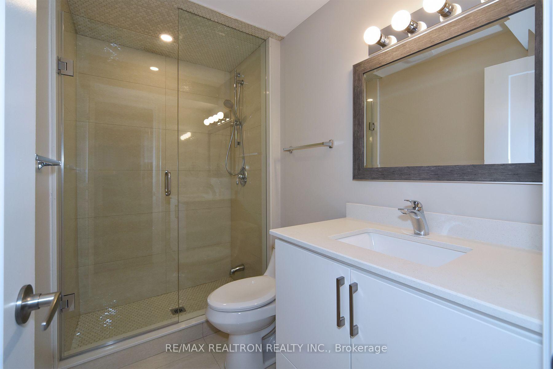Photo 13 of Unit Ground, 1 Enid Crescent, North York, Yorkdale-Glen Park — HOMEH