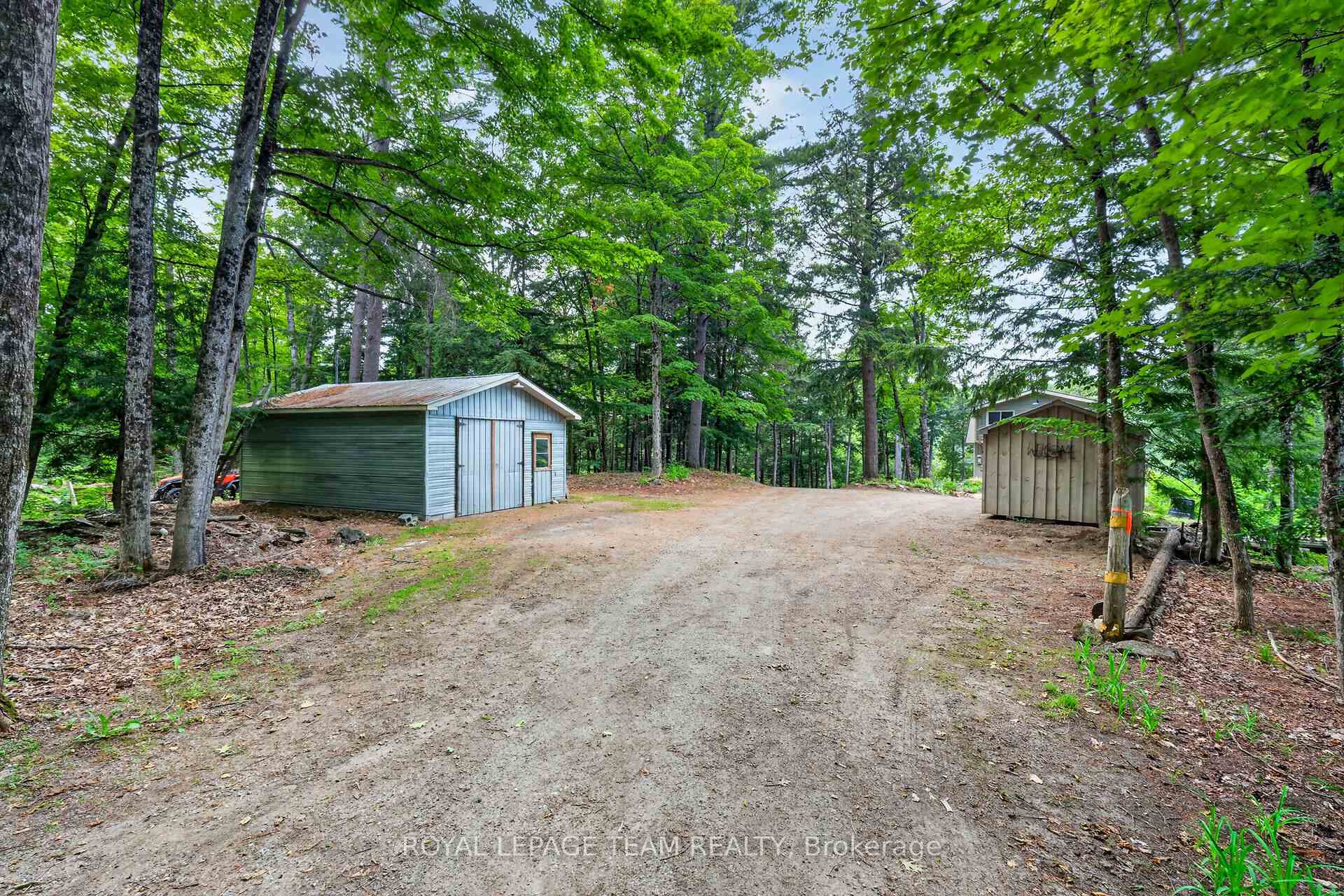 Photo 32 of 102 & 110 Mcvicar Lane, McNab/Braeside, Mcnab/Braeside Twps — HOMEH
