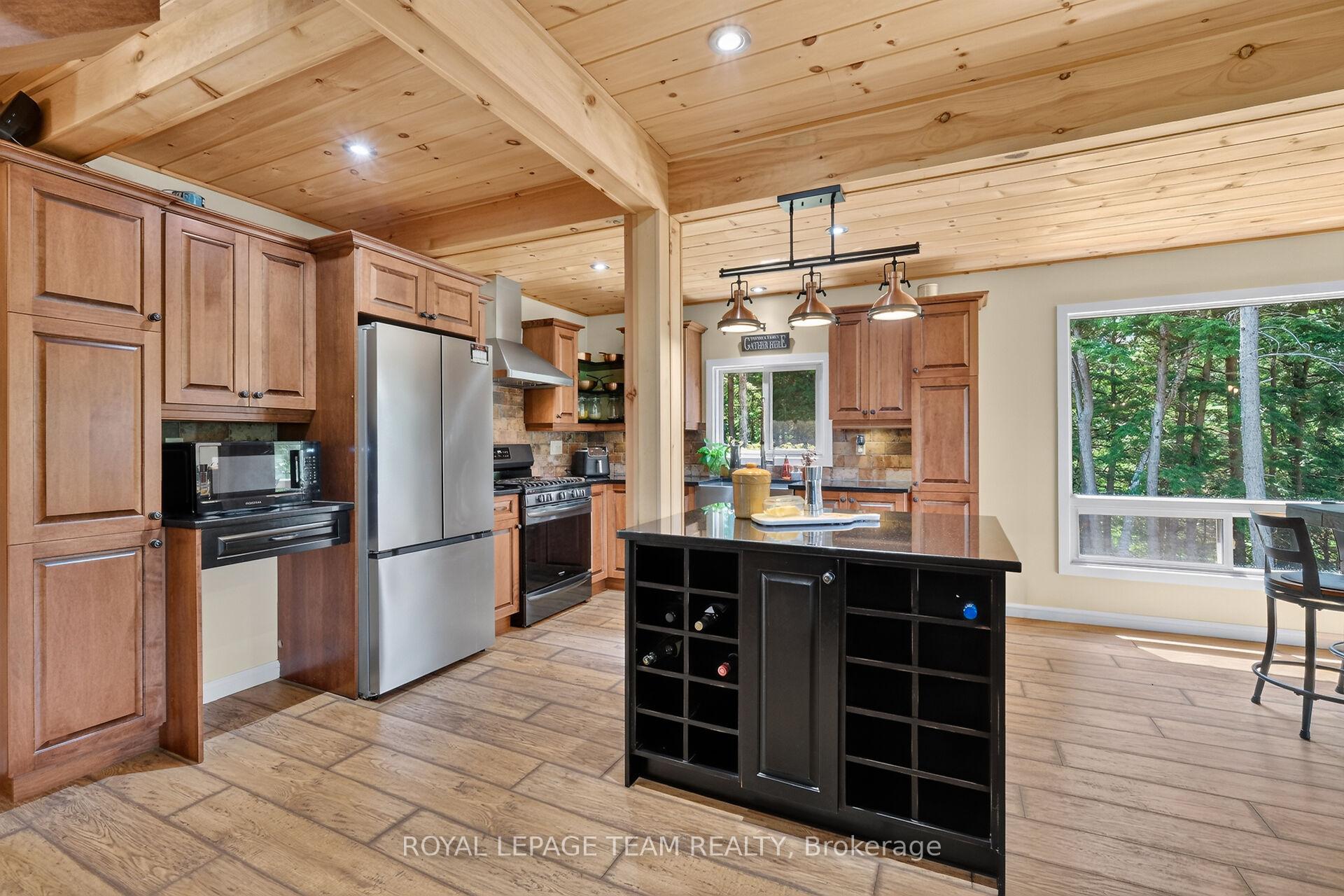 Photo 6 of 102 Mcvicar Lane, McNab/Braeside, Mcnab/Braeside Twps — HOMEH