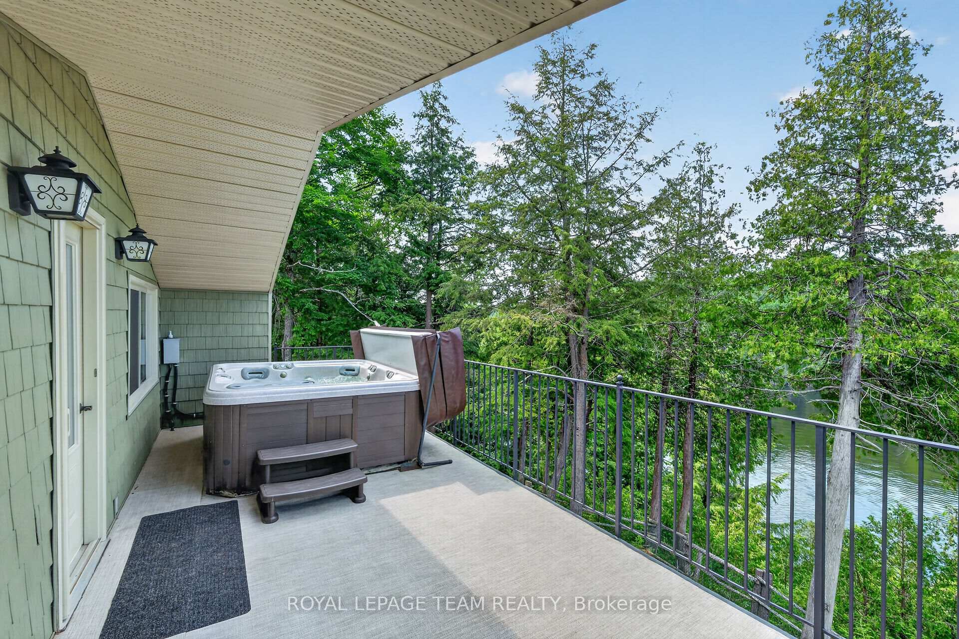Photo 25 of 102 Mcvicar Lane, McNab/Braeside, Mcnab/Braeside Twps — HOMEH