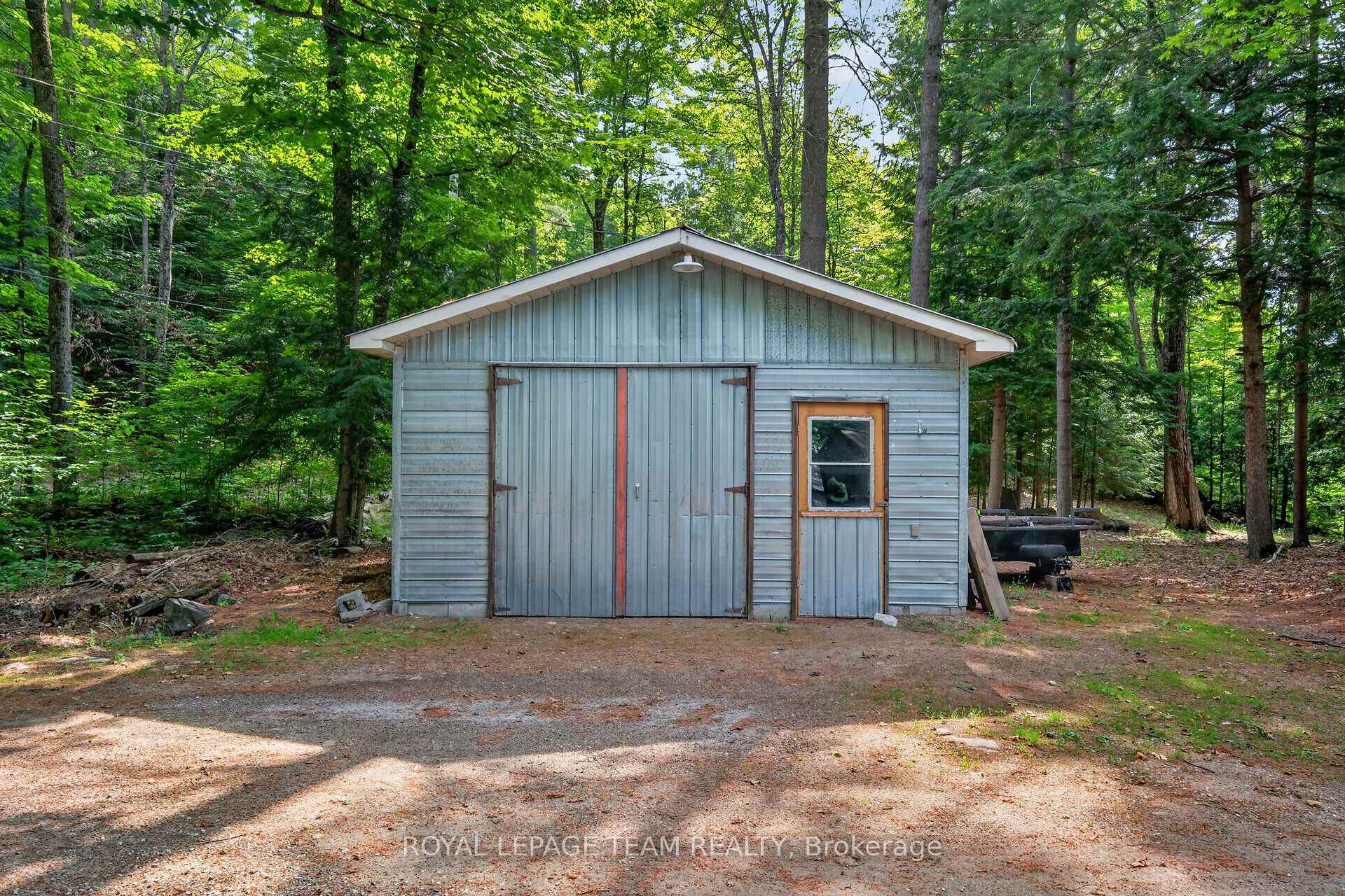 Photo 41 of 102 Mcvicar Lane, McNab/Braeside, Mcnab/Braeside Twps — HOMEH
