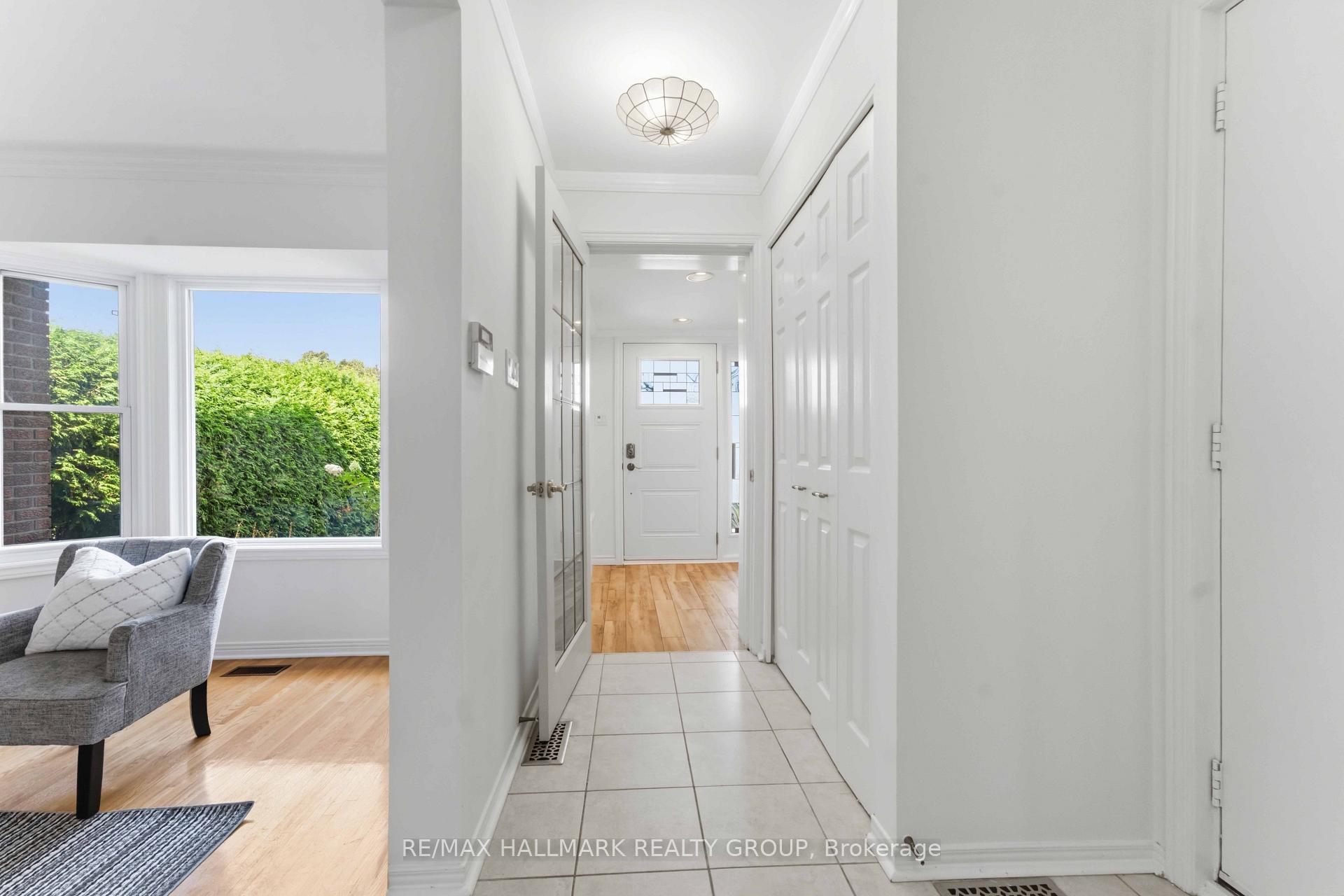 Photo 3 of 1380 Pebble Road, Ottawa, South Keys — HOMEH