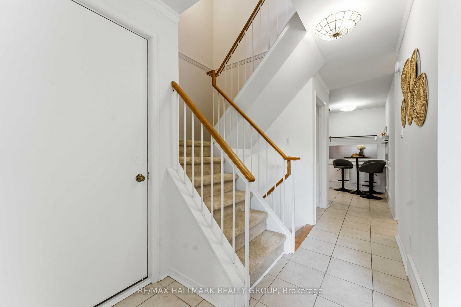Photo 4 of 1380 Pebble Road, Ottawa, South Keys — HOMEH