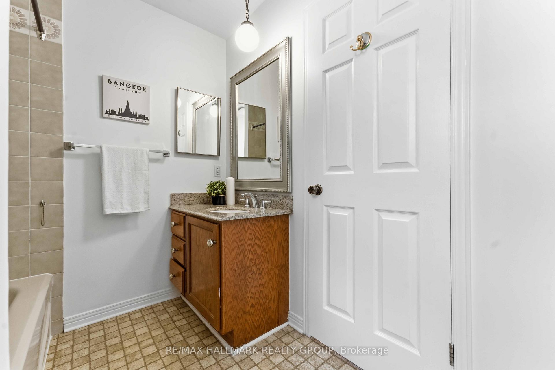 Photo 26 of 1380 Pebble Road, Ottawa, South Keys — HOMEH