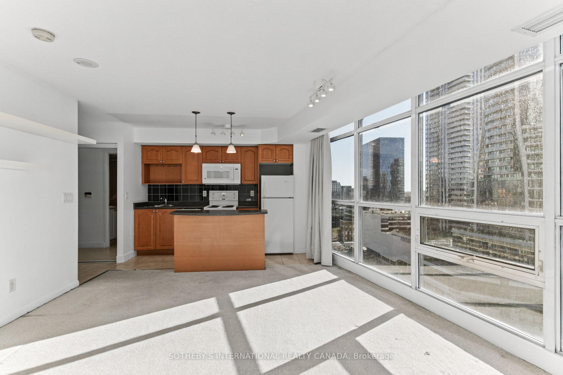 Photo 9 of Unit 1512, 18 Yonge Street, Toronto, Waterfront Communities — HOMEH