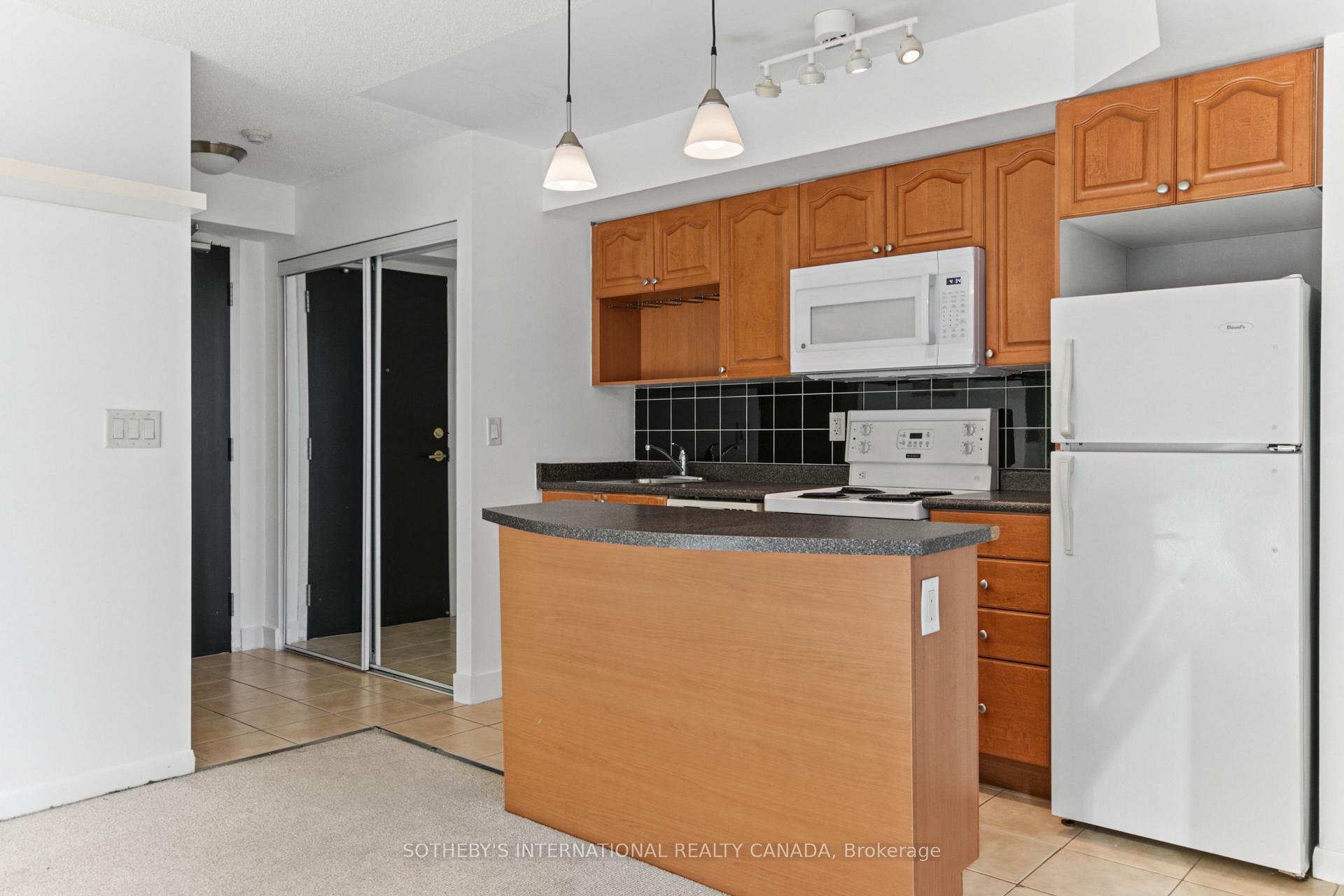 Photo 15 of Unit 1512, 18 Yonge Street, Toronto, Waterfront Communities — HOMEH