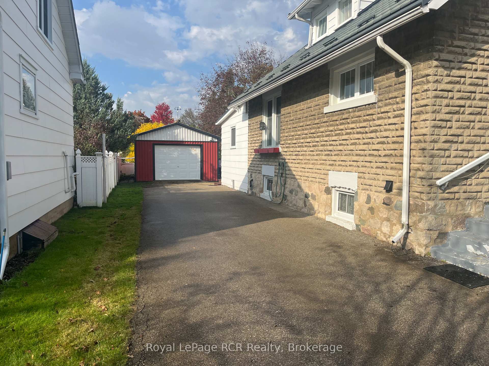Photo 5 of 582 12th Ave N, Hanover — HOMEH