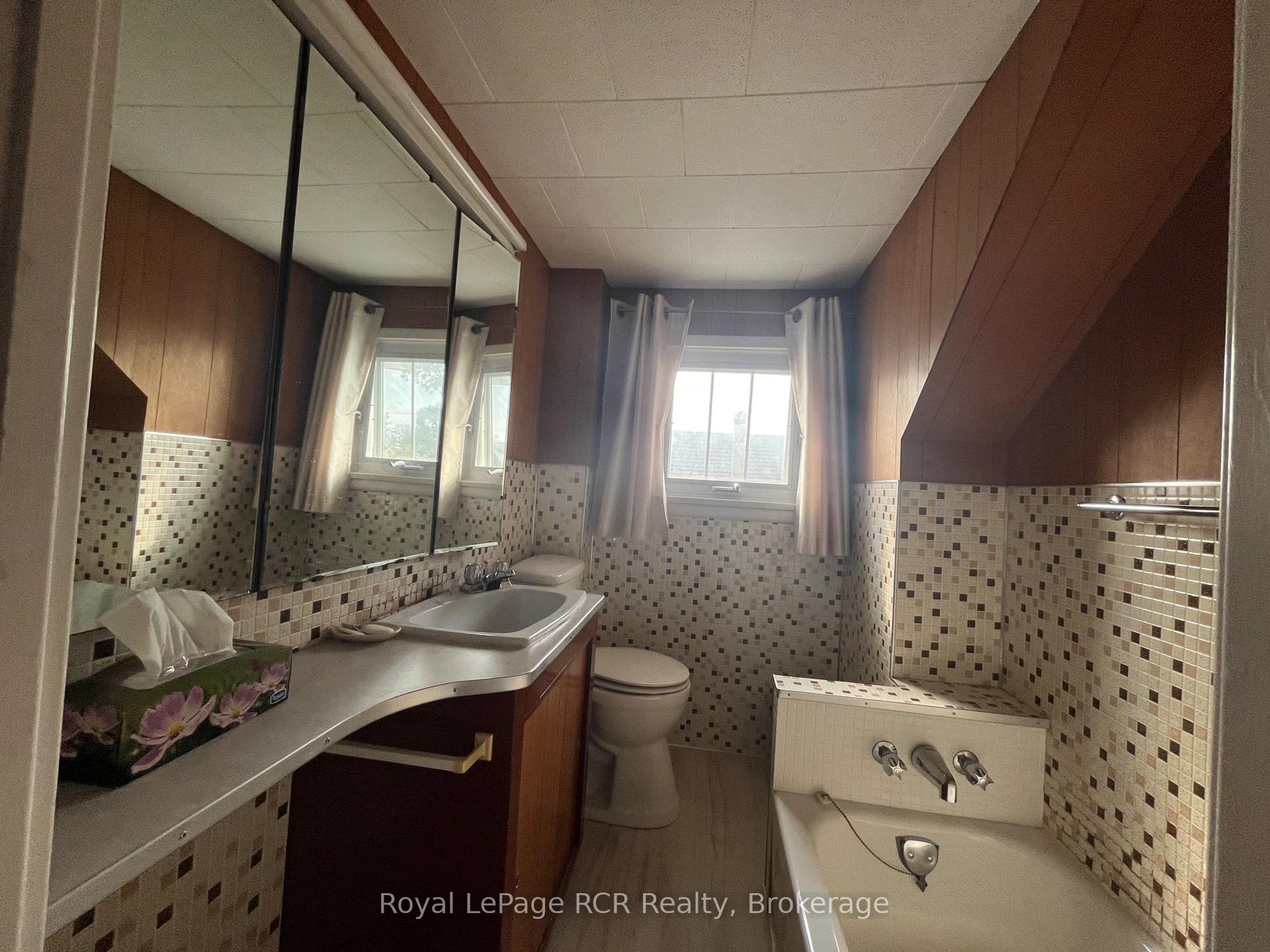 Photo 35 of 582 12th Ave N, Hanover — HOMEH
