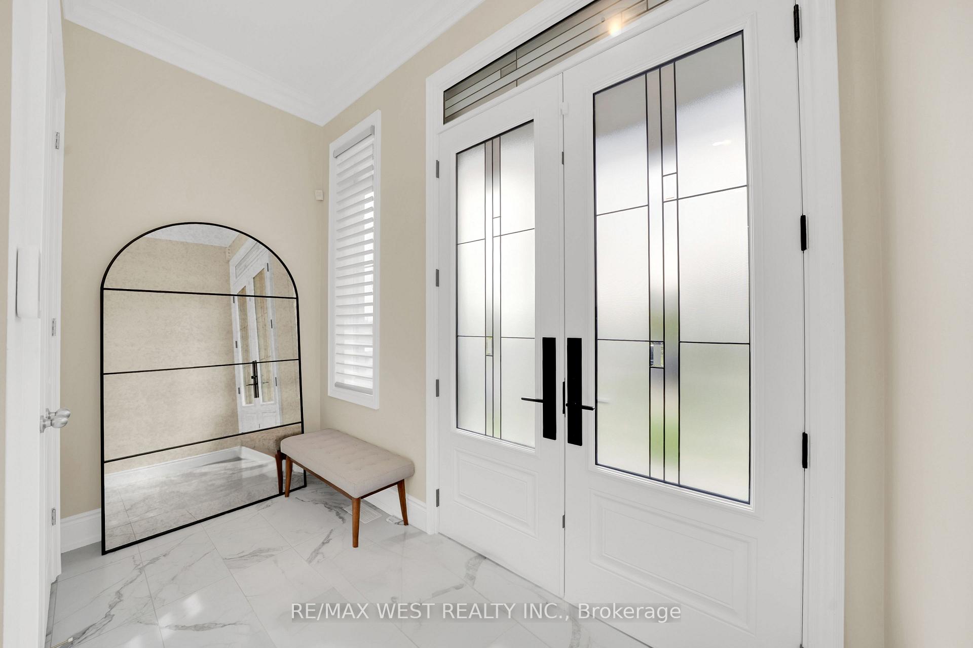 Photo 4 of 201 Bellefond Street, Vaughan, Kleinburg — HOMEH