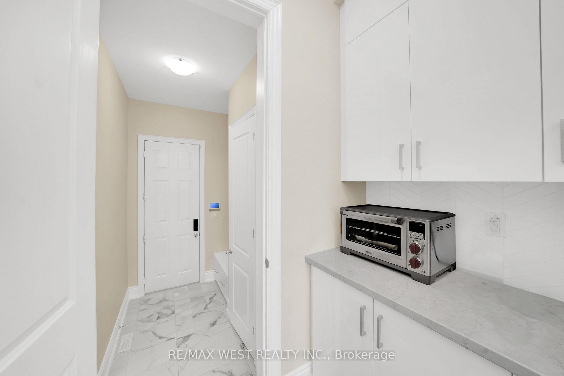 Photo 14 of 201 Bellefond Street, Vaughan, Kleinburg — HOMEH
