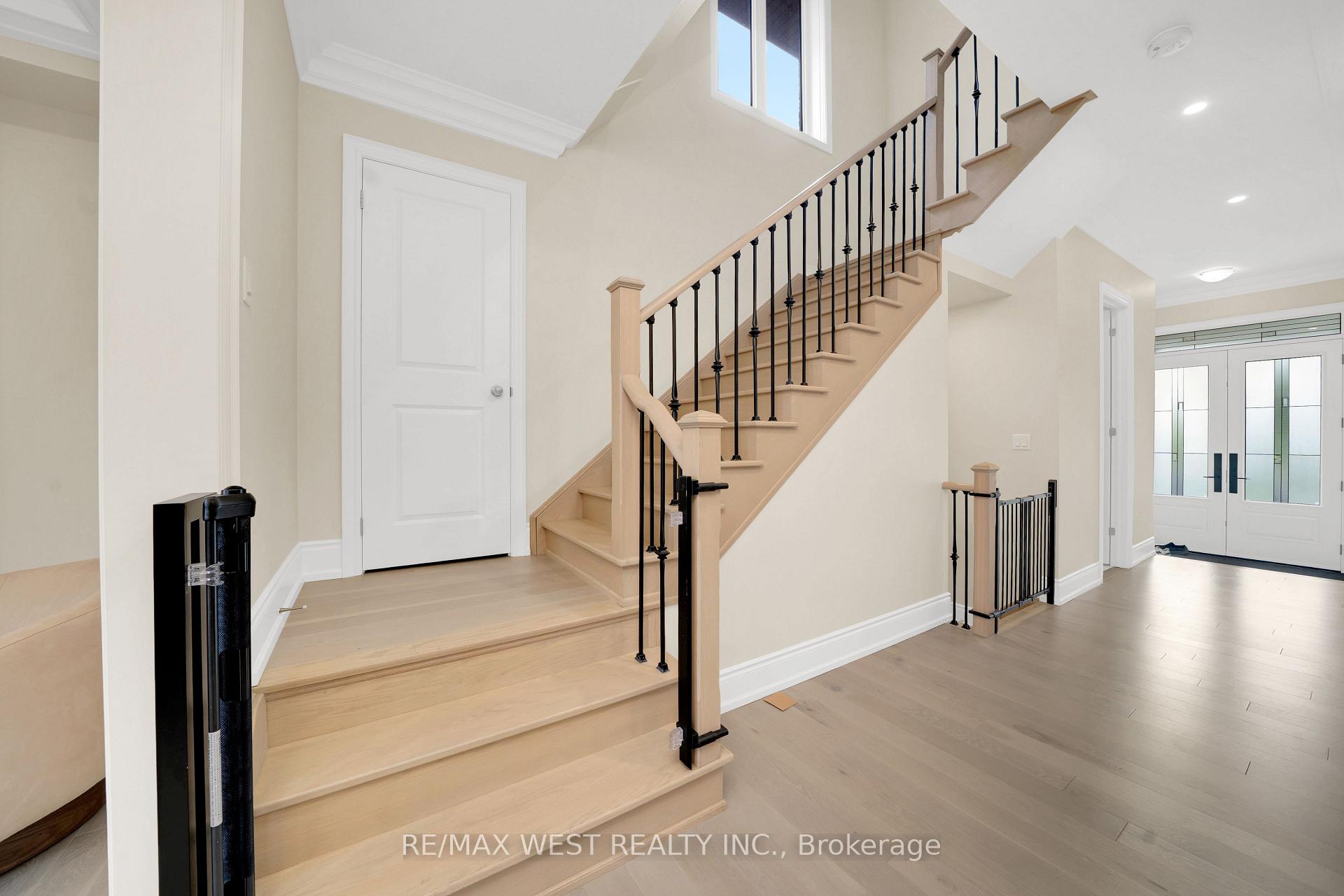 Photo 16 of 201 Bellefond Street, Vaughan, Kleinburg — HOMEH