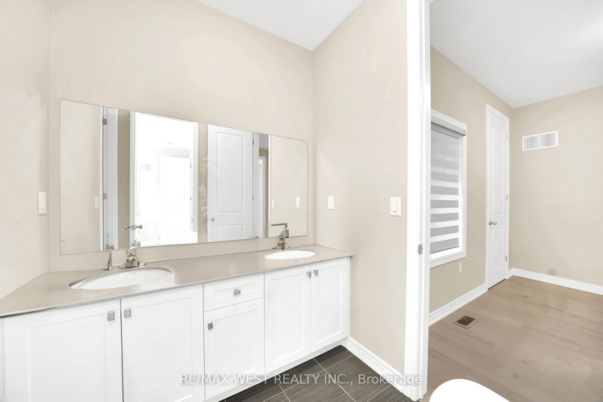 Photo 26 of 201 Bellefond Street, Vaughan, Kleinburg — HOMEH