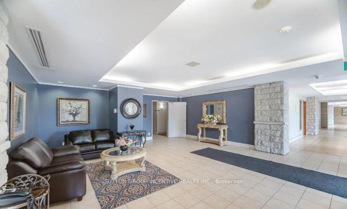Photo 5 of Unit 314, 2504 Rutherford Road, Vaughan, Maple — HOMEH