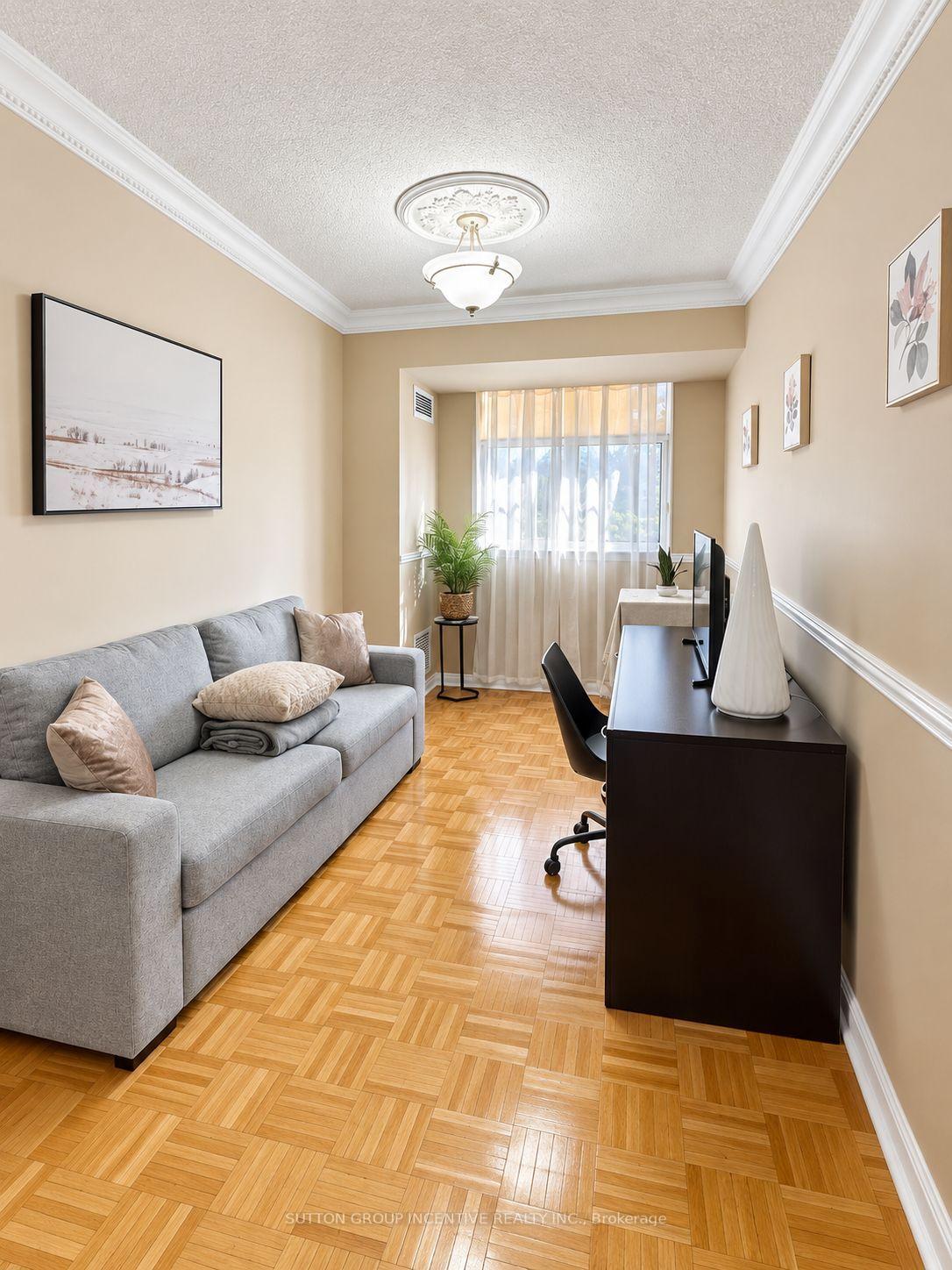 Photo 15 of Unit 314, 2504 Rutherford Road, Vaughan, Maple — HOMEH