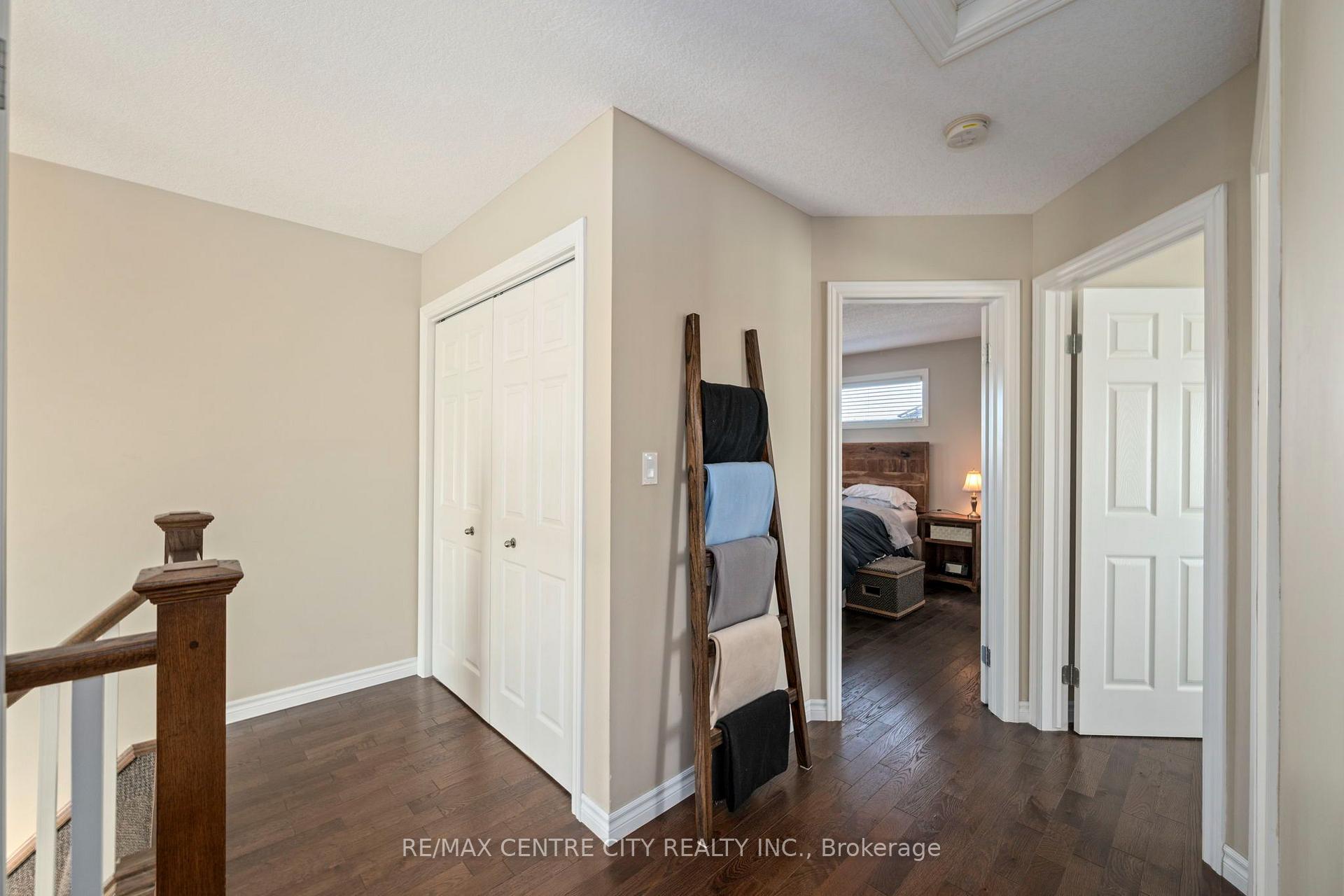 Photo 17 of 52 Pine Valley Drive, St. Thomas — HOMEH