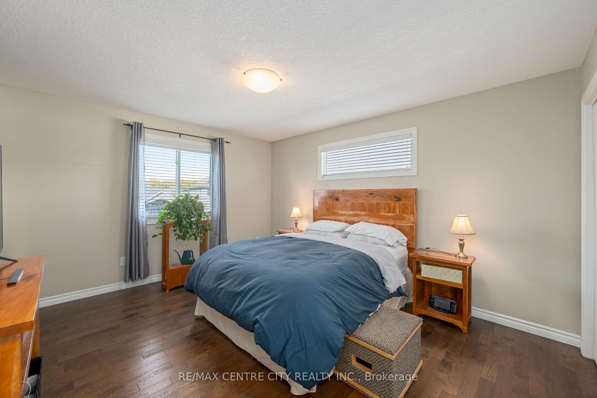 Photo 21 of 52 Pine Valley Drive, St. Thomas — HOMEH