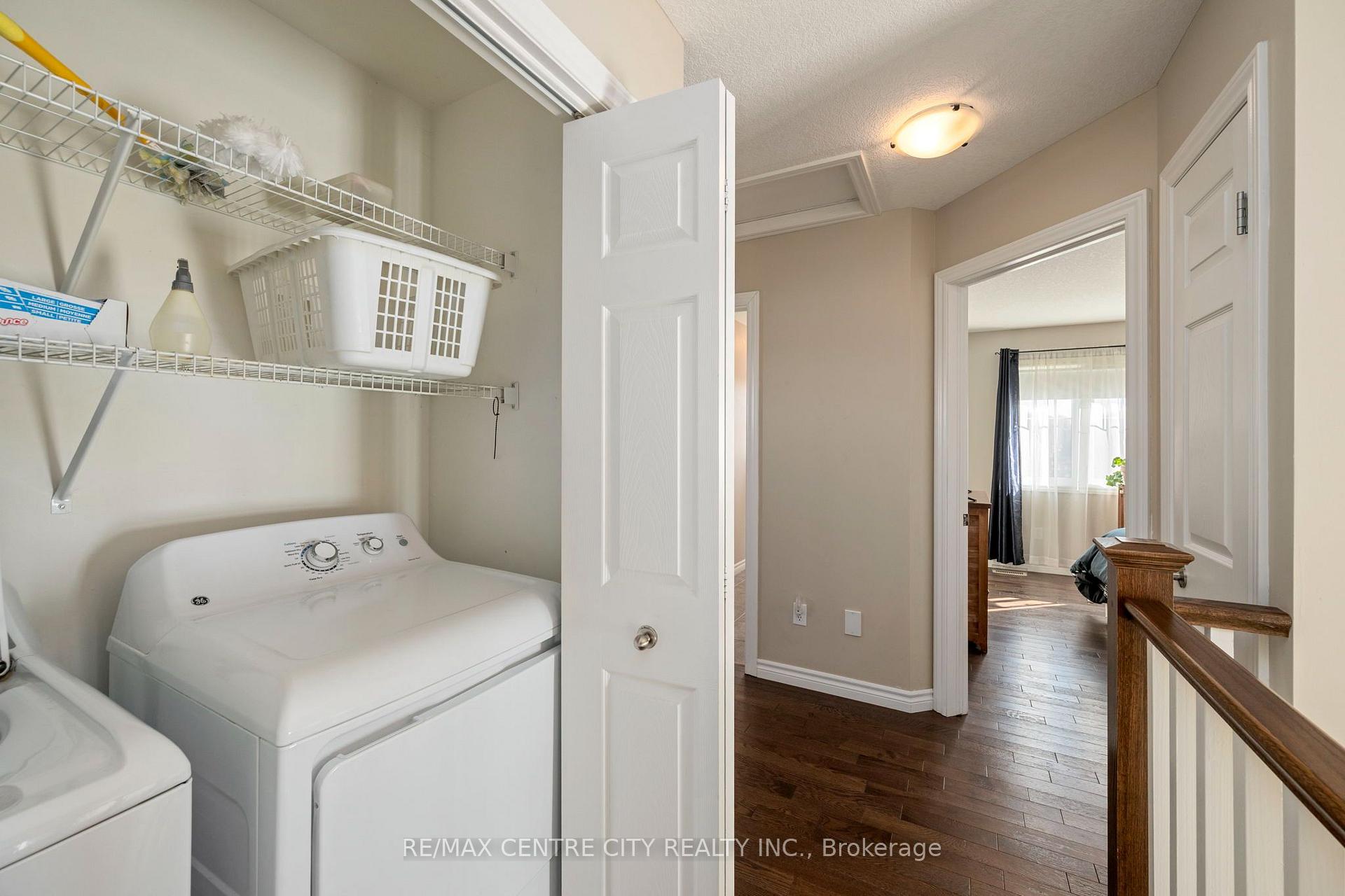 Photo 31 of 52 Pine Valley Drive, St. Thomas — HOMEH