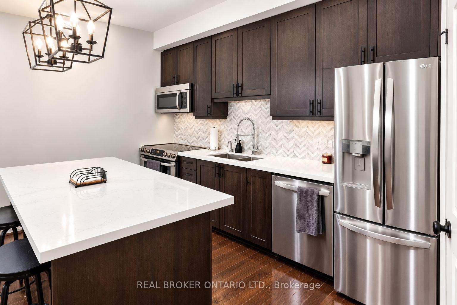 Photo 14 of Unit 111, 12 Woodstream Boulevard, Vaughan, Vaughan Grove — HOMEH