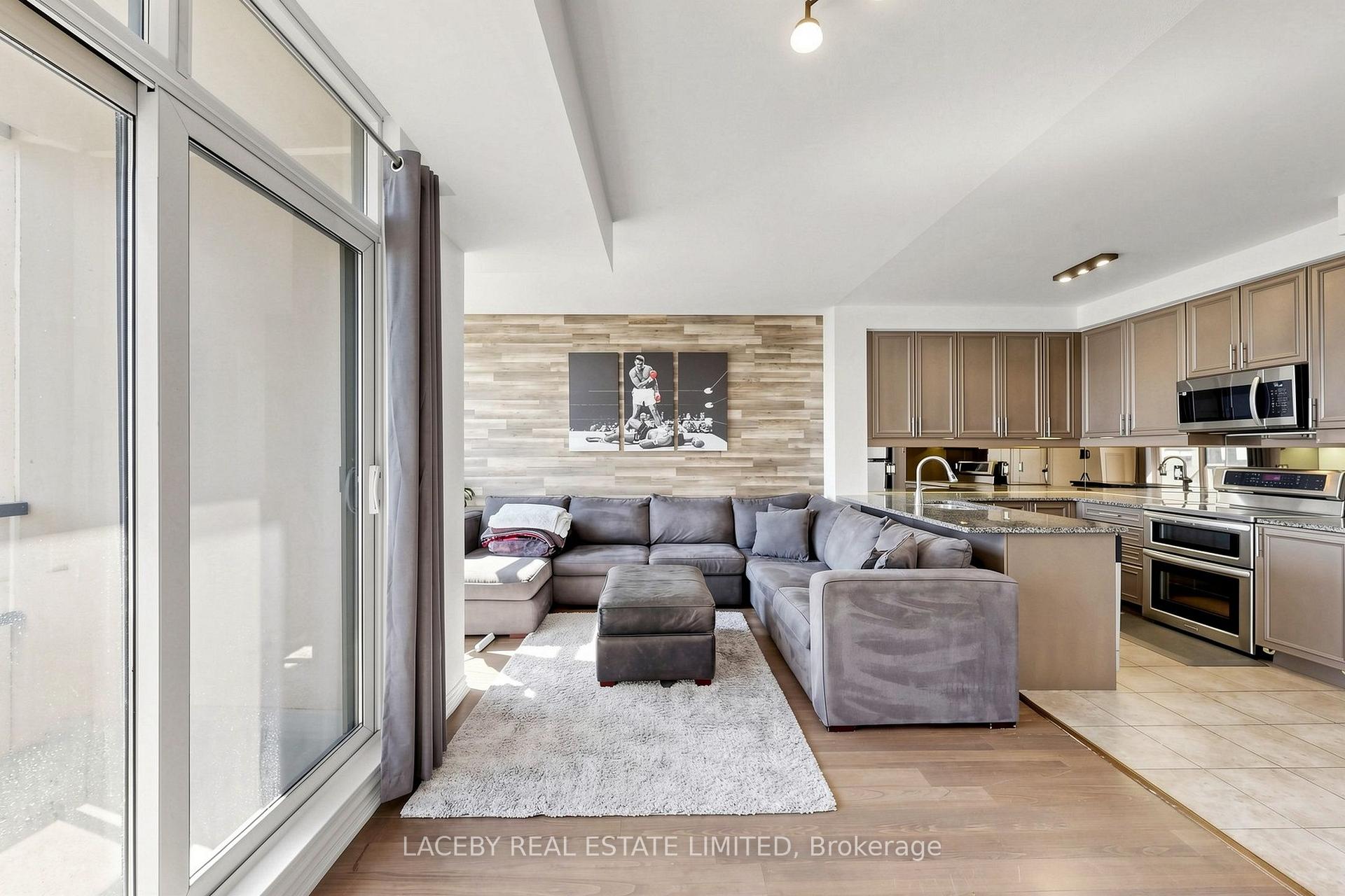 Photo 14 of Unit 509, 9235 Jane Street, Vaughan, Maple — HOMEH