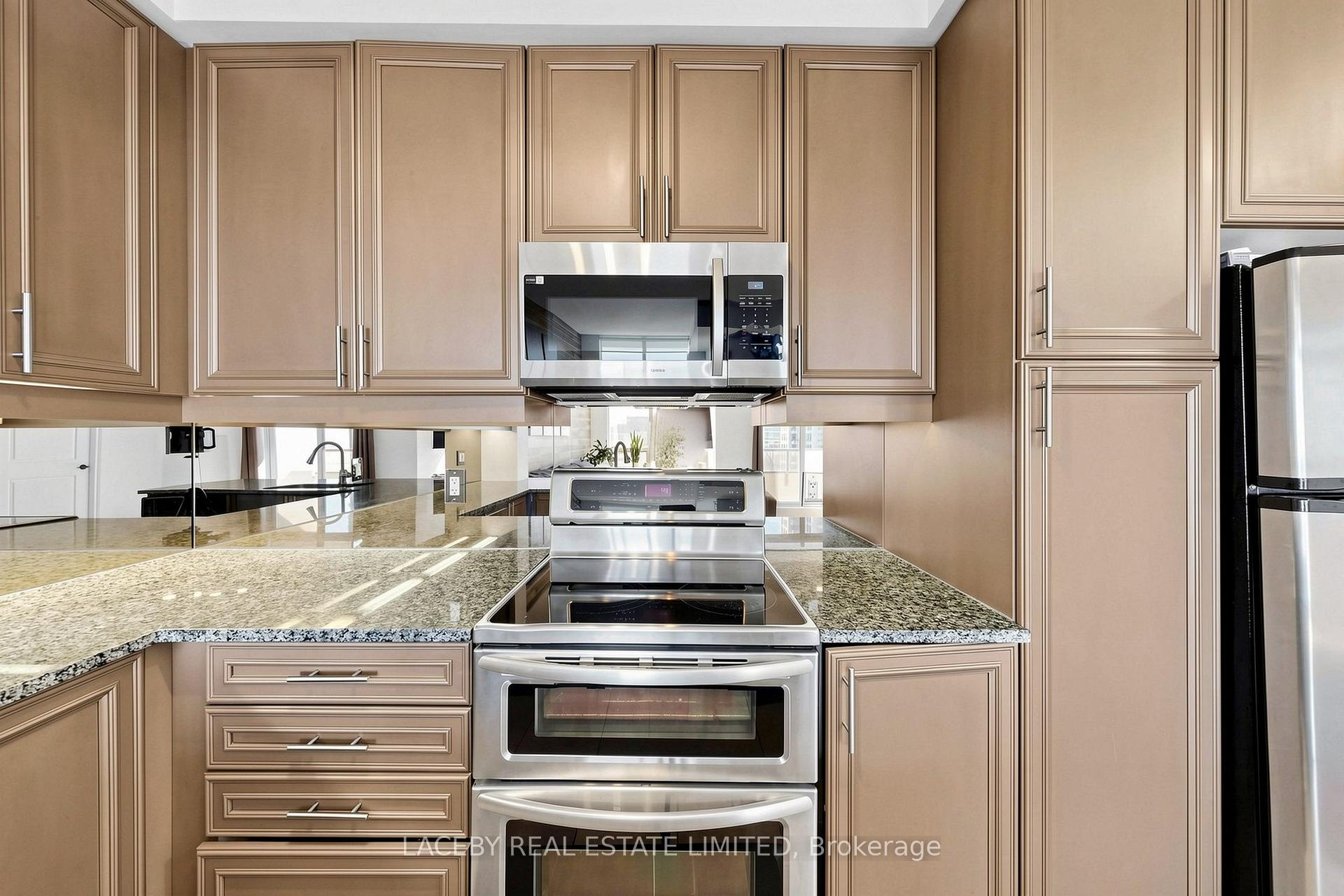 Photo 17 of Unit 509, 9235 Jane Street, Vaughan, Maple — HOMEH