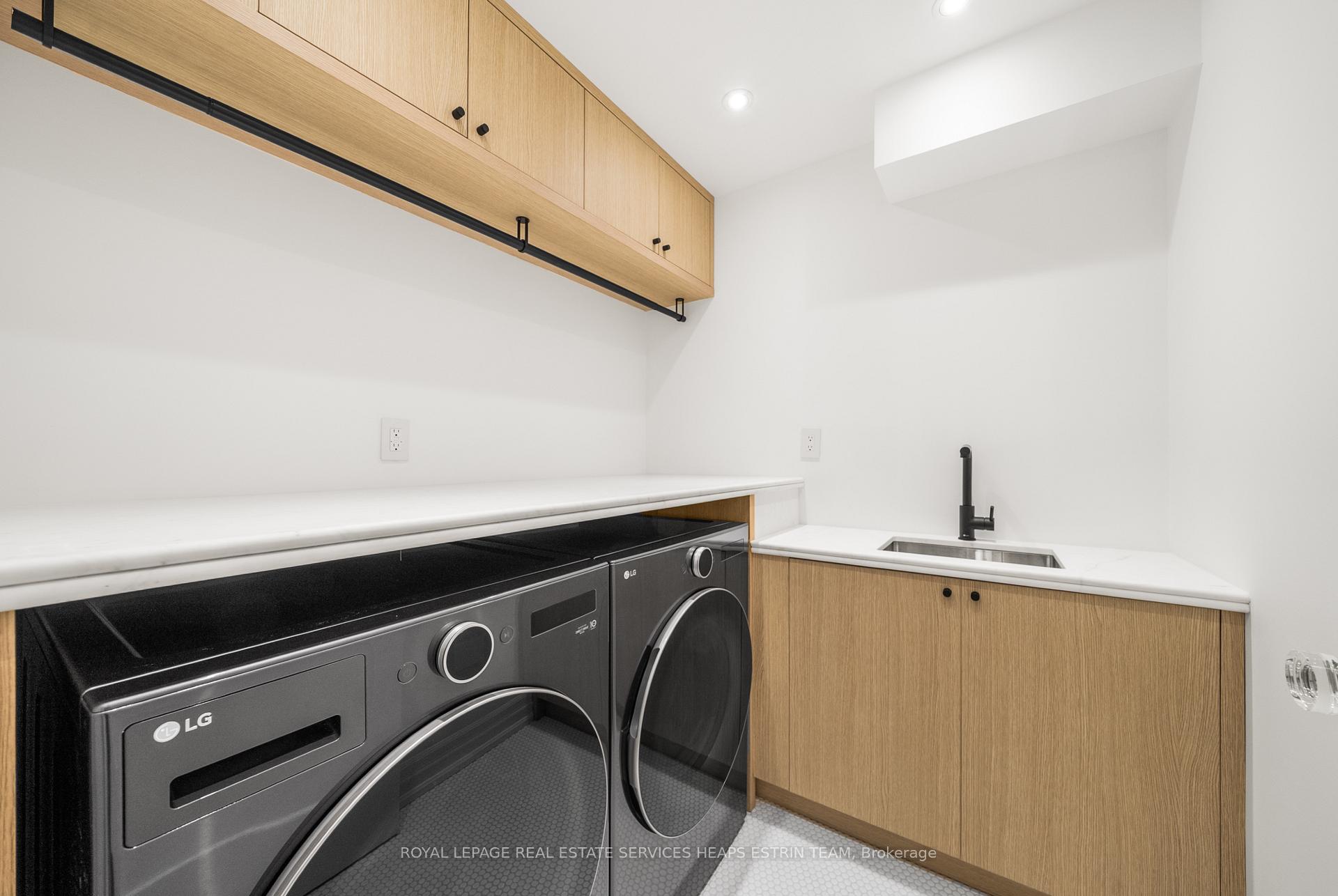 Photo 43 of 23 Lippincott Street, Toronto, Kensington-Chinatown — HOMEH