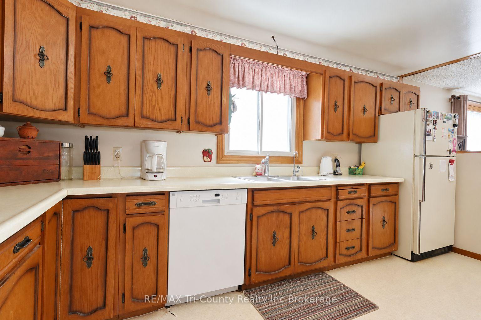 Photo 11 of 56601 Heritage Line, Bayham, Straffordville — HOMEH