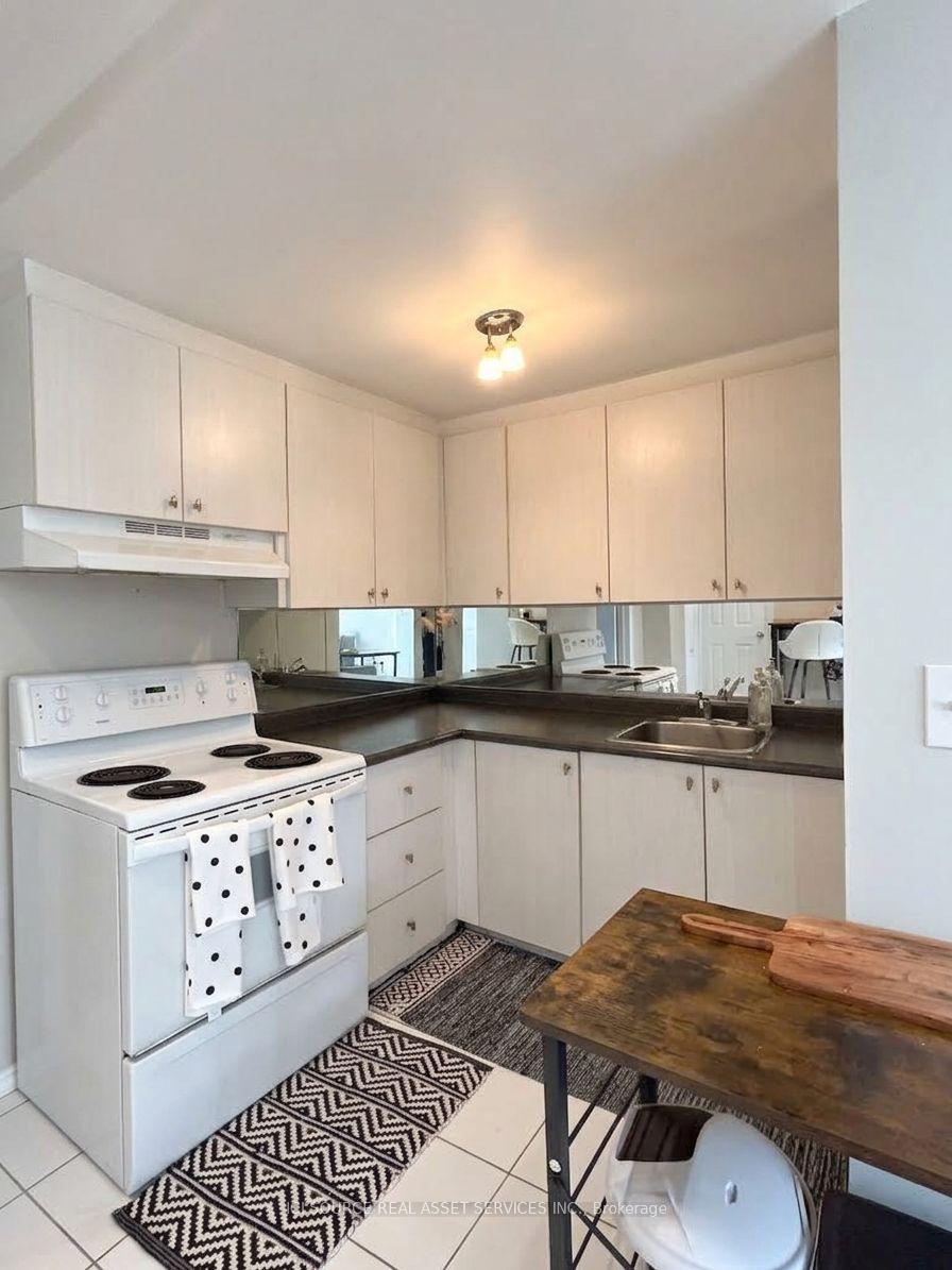 Photo 7 of Unit Basement, 5 America Avenue, Vaughan, Vellore Village — HOMEH