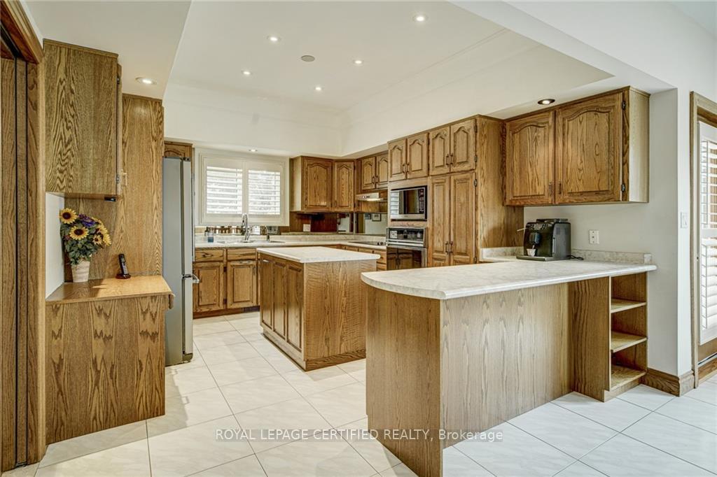 Photo 7 of Unit Upper, 1210 Upper Paradise Road, Hamilton, Carpenter — HOMEH
