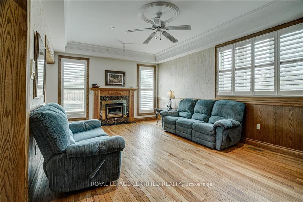 Photo 9 of Unit Upper, 1210 Upper Paradise Road, Hamilton, Carpenter — HOMEH