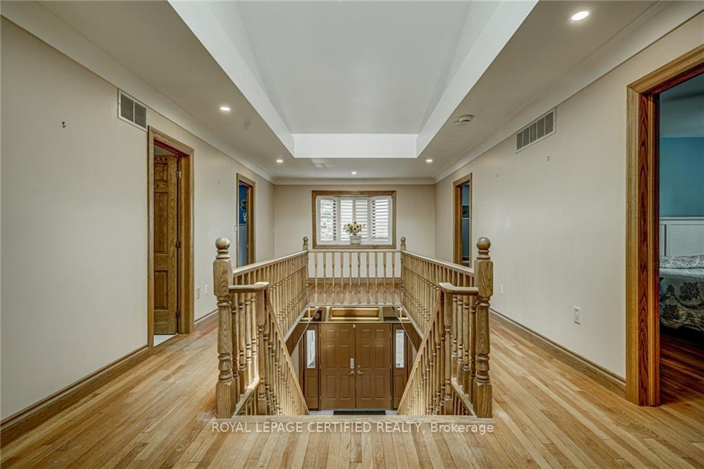 Photo 10 of Unit Upper, 1210 Upper Paradise Road, Hamilton, Carpenter — HOMEH