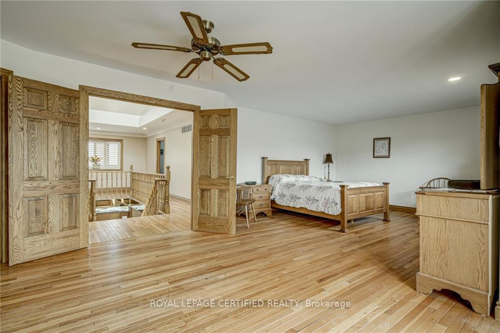 Photo 11 of Unit Upper, 1210 Upper Paradise Road, Hamilton, Carpenter — HOMEH
