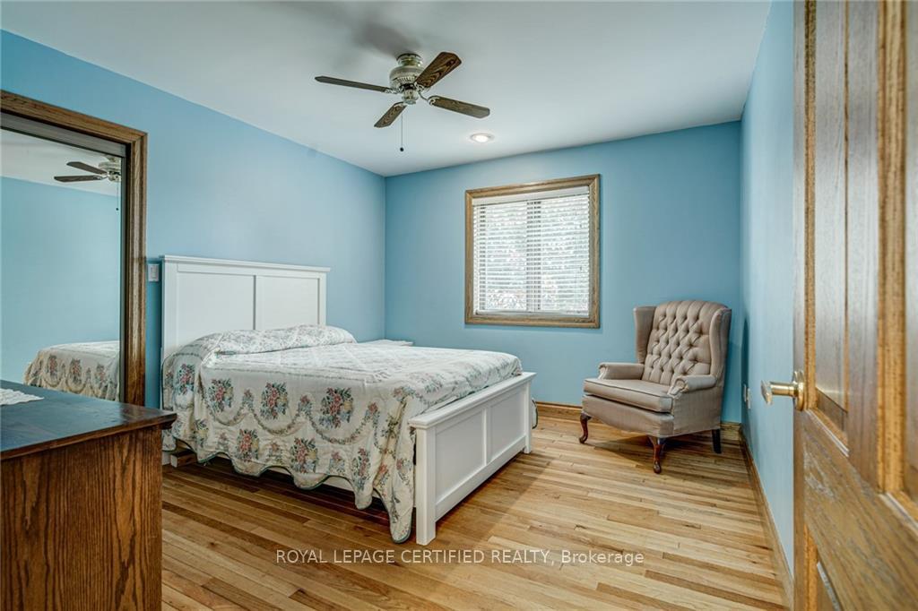 Photo 16 of Unit Upper, 1210 Upper Paradise Road, Hamilton, Carpenter — HOMEH