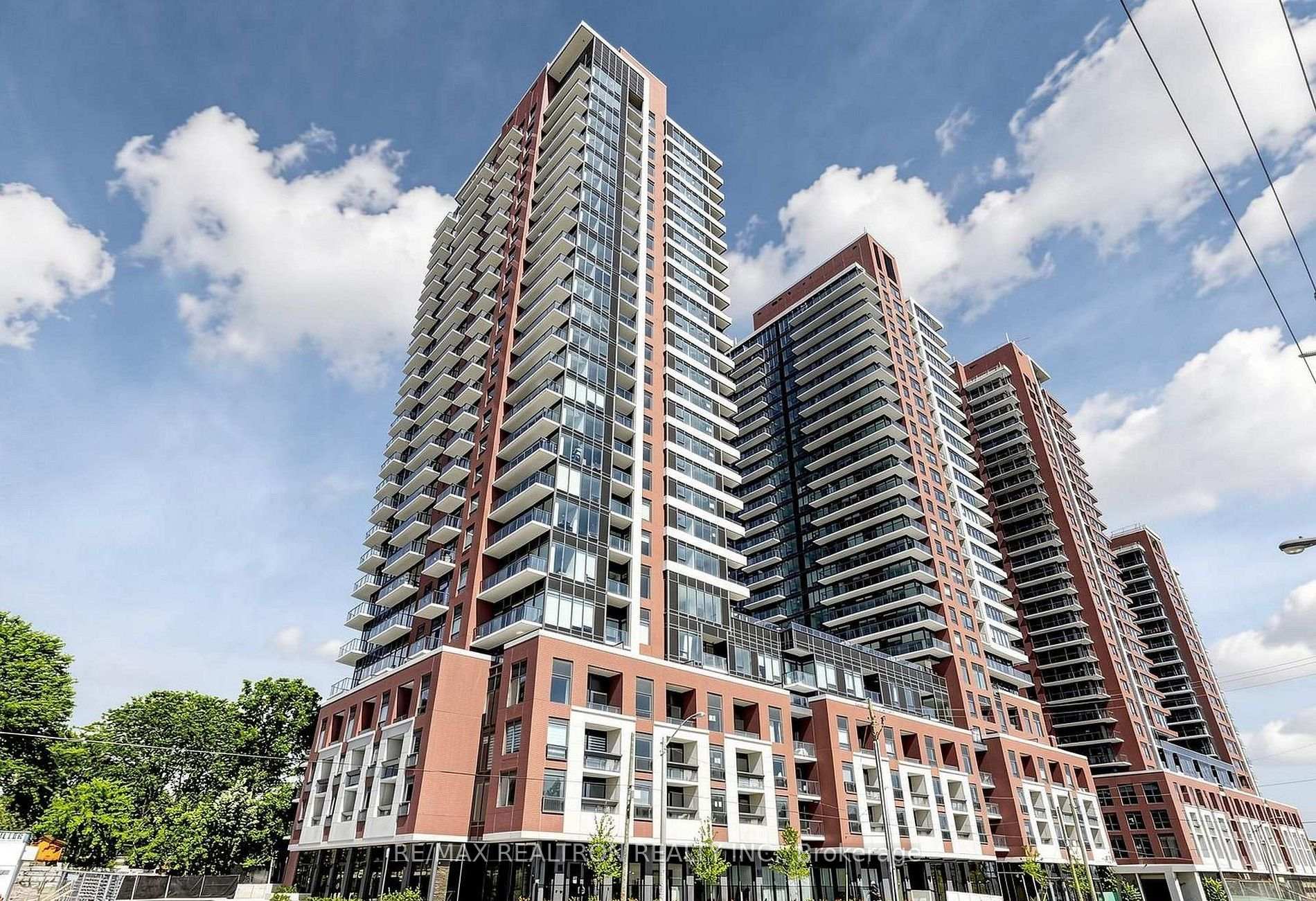 Photo 3 of Unit 10, 4010 Eglinton Avenue, Etobicoke, Humber Heights — HOMEH